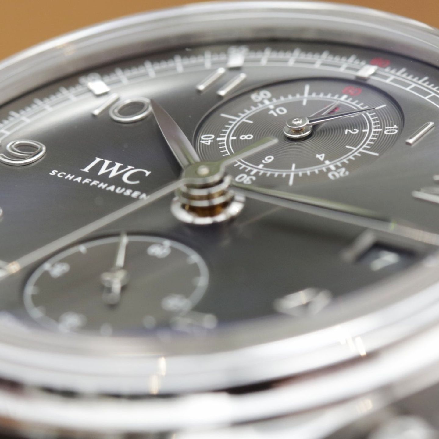 IWC Portuguese Chronograph IW390404 (2014) - Grey dial 42 mm Steel case (4/7)