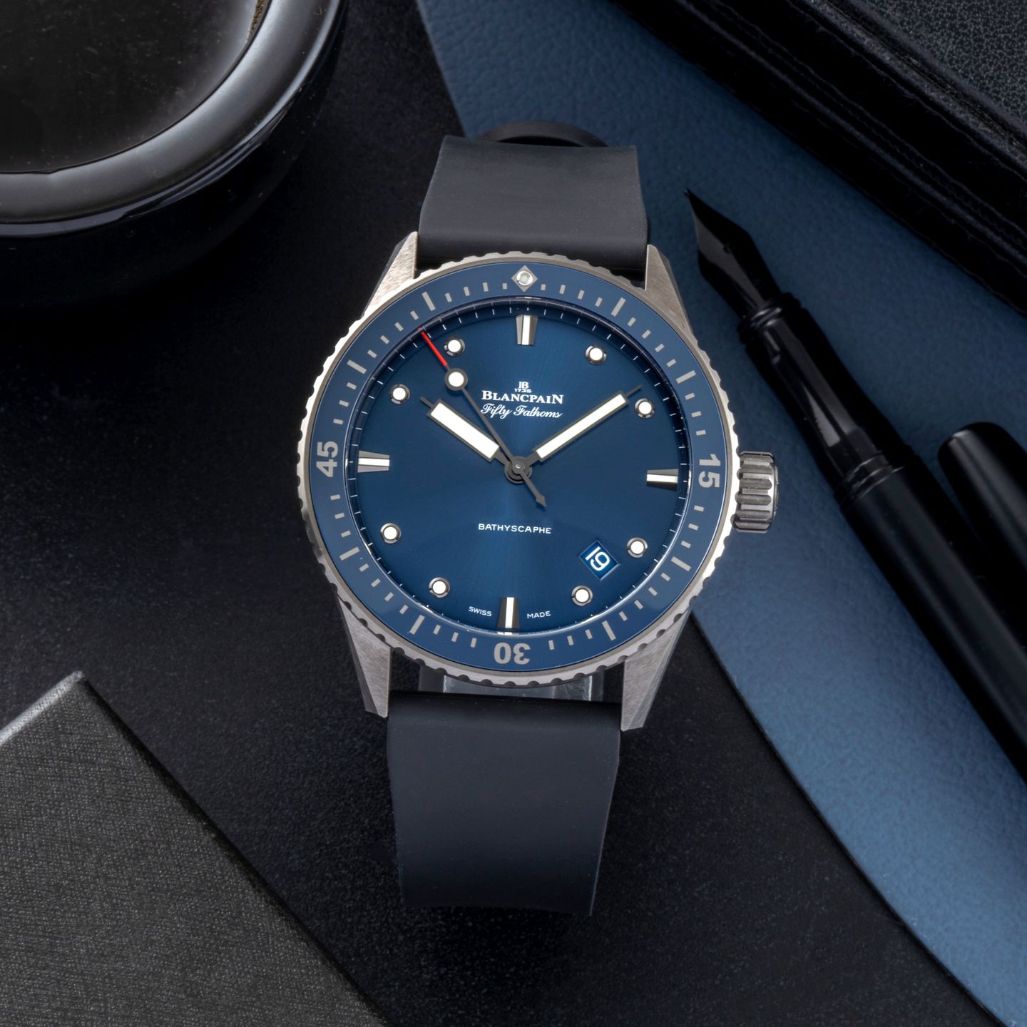 Blancpain Fifty Fathoms Bathyscaphe 5000-0240-NAOA (Onbekend (willekeurig serienummer)) - Blauw wijzerplaat 44mm Keramiek (1/8)