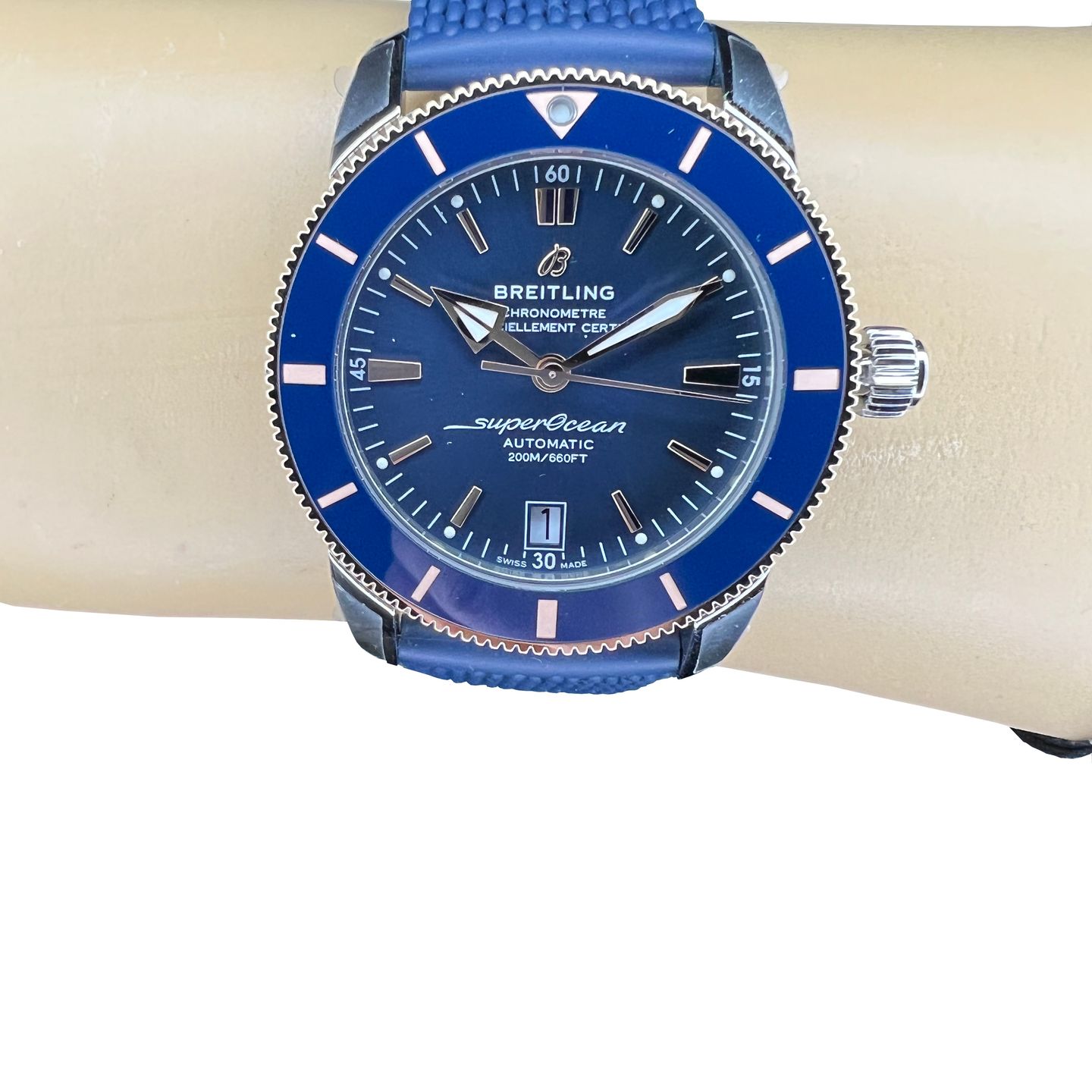 Breitling Superocean Heritage UB2010161C1S1 (2024) - Blue dial 42 mm Gold/Steel case (2/8)