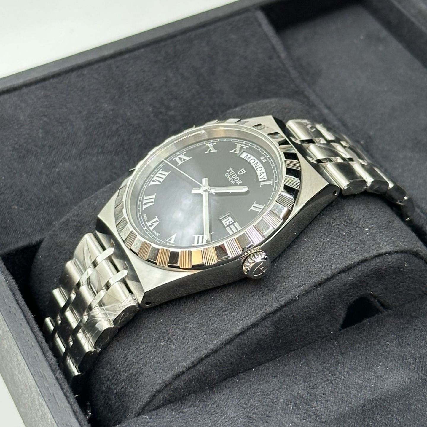 Tudor Royal 28600-0003 - (2/8)