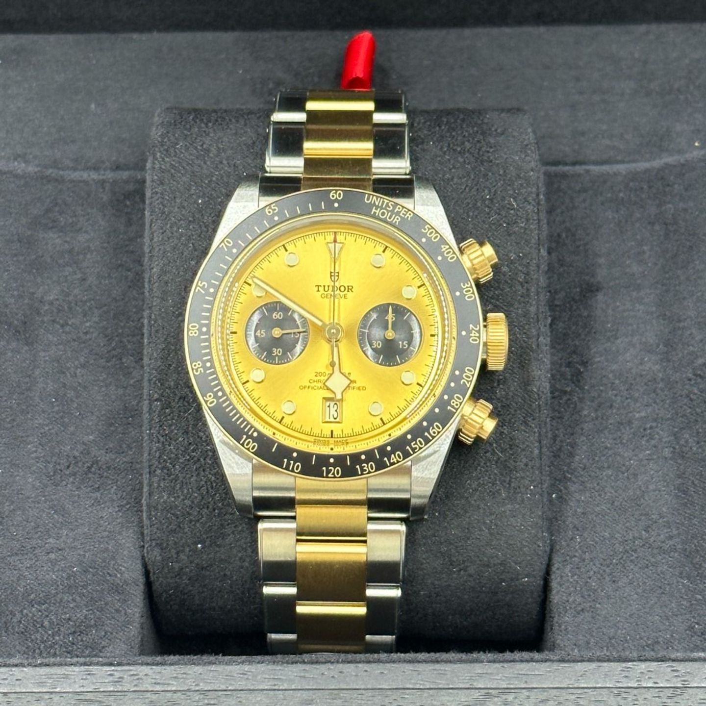 Tudor Black Bay Chrono 79363N-0007 (2023) - Champagne dial 41 mm Gold/Steel case (4/8)