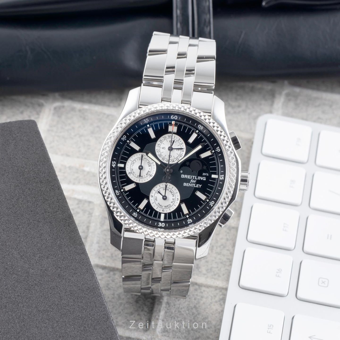 Breitling Bentley Mark VI P1936212/B977 (2008) - Black dial 42 mm Steel case (3/8)