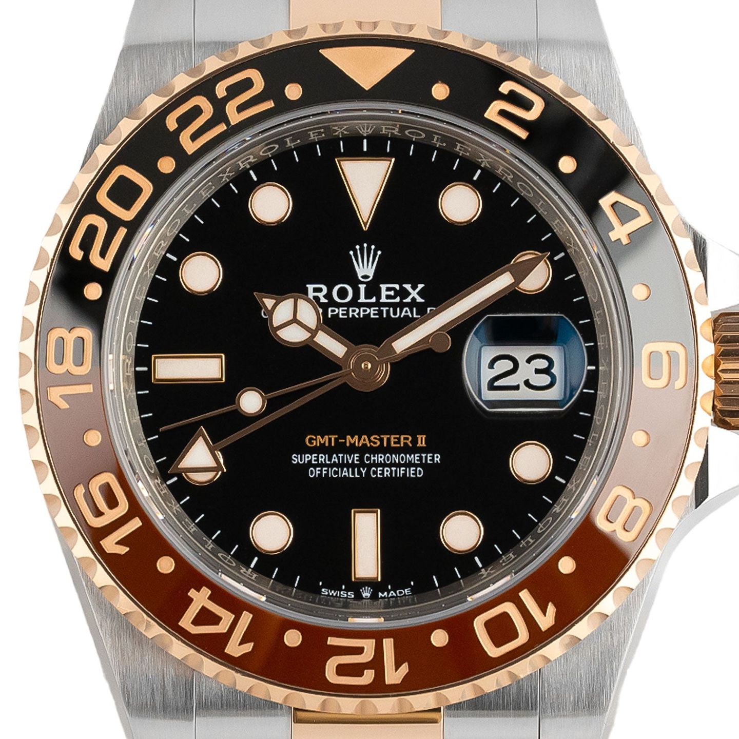 Rolex GMT-Master II 126711CHNR (2024) - Black dial 40 mm Gold/Steel case (2/5)