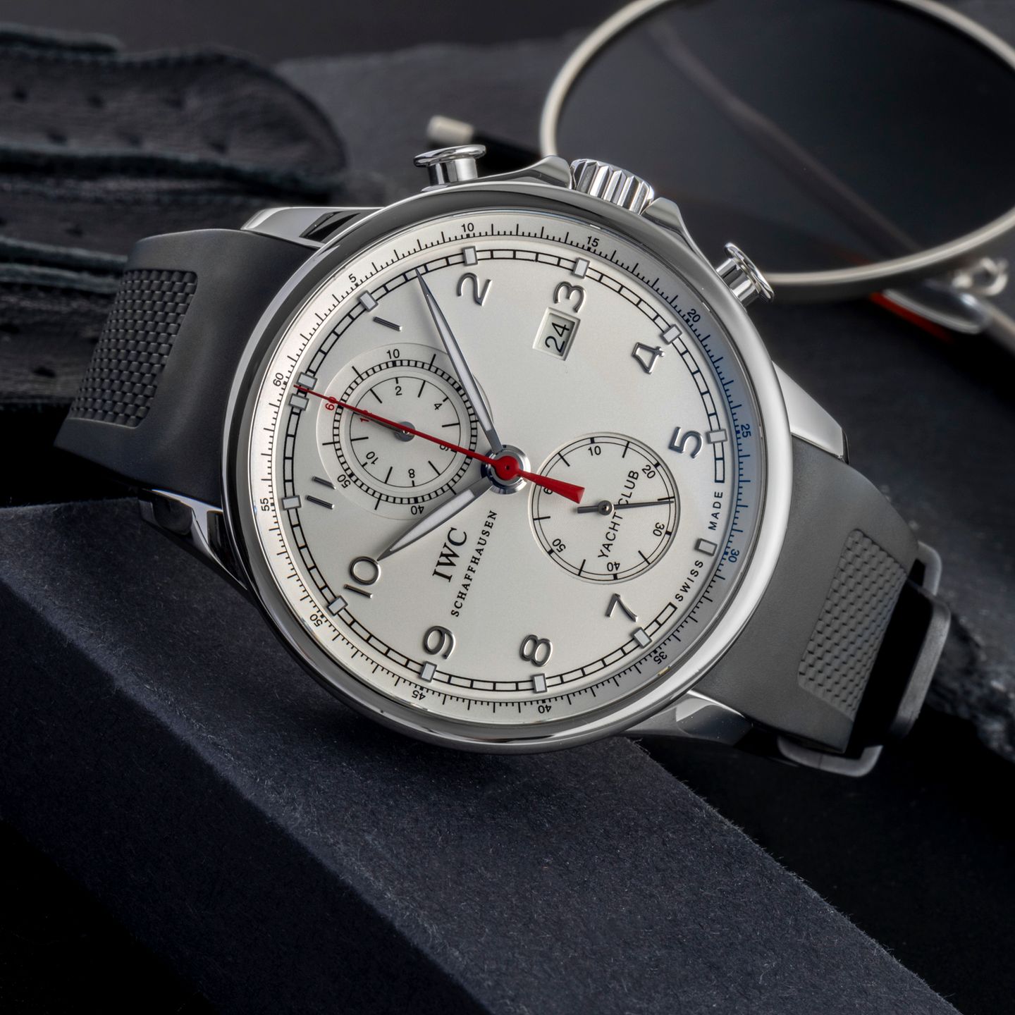 IWC Portuguese Yacht Club Chronograph IW390211 (Onbekend (willekeurig serienummer)) - Zwart wijzerplaat 45mm Staal (2/8)