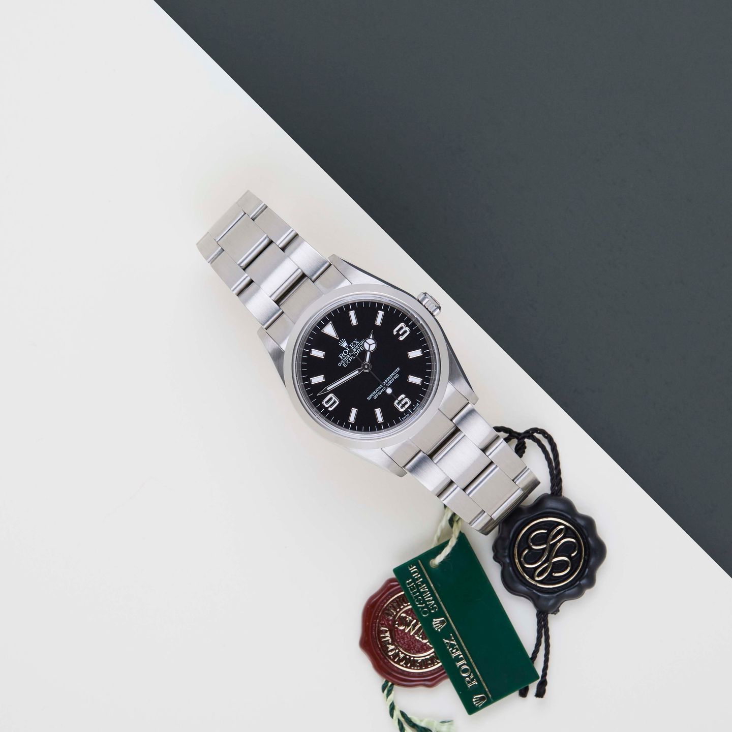 Rolex Explorer 114270 - (2/8)