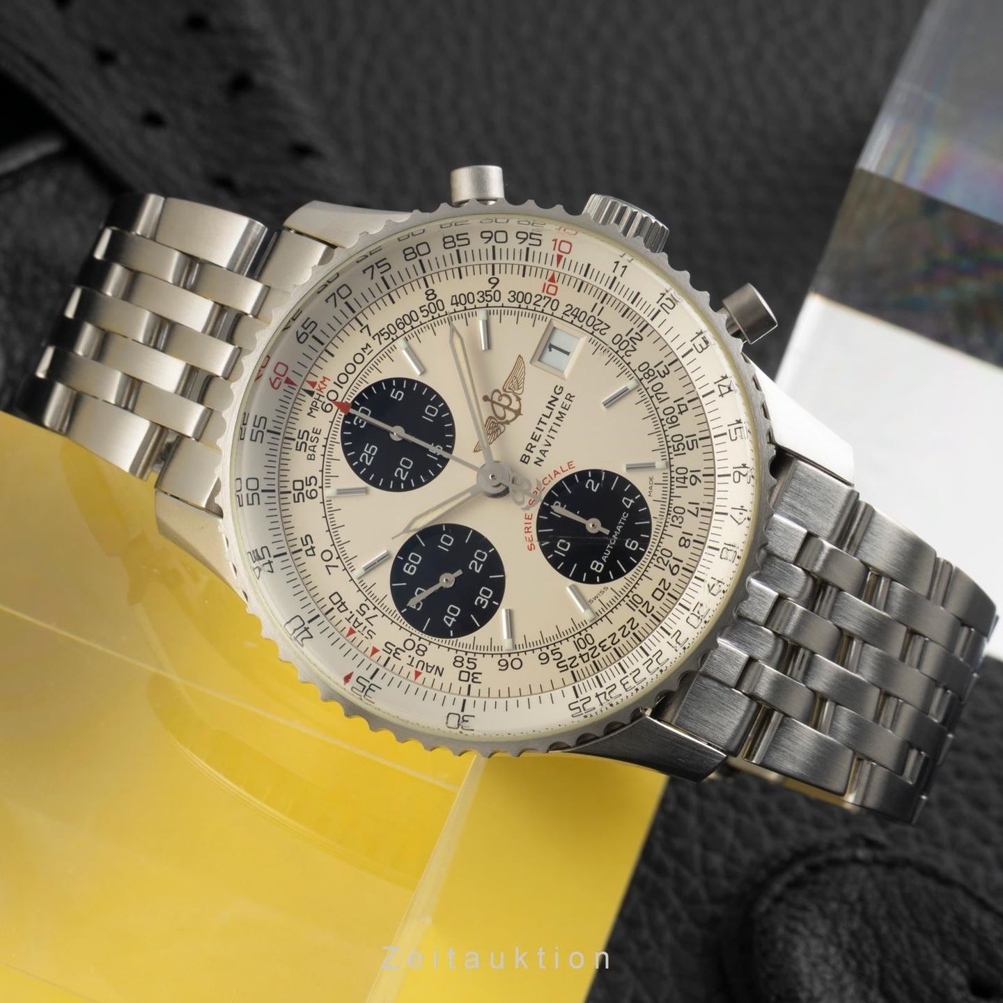 Breitling Navitimer A13330 - (2/8)