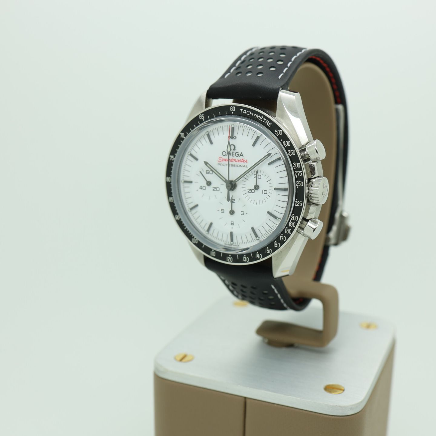 Omega Speedmaster Professional Moonwatch 310.32.42.50.04.002 (2025) - White dial 42 mm Steel case (1/8)