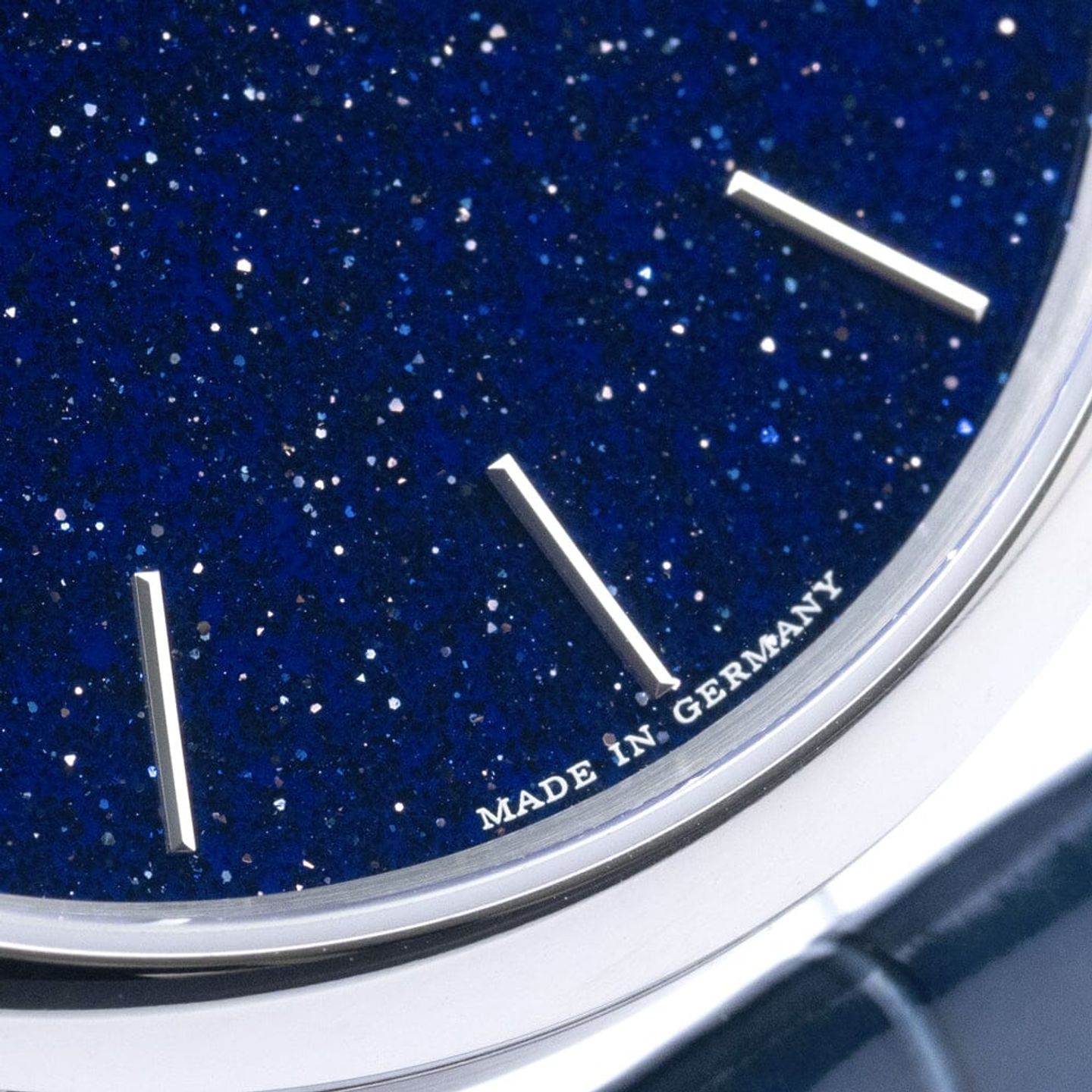 A. Lange & Söhne Saxonia 205.086 (2021) - Blue dial 37 mm White Gold case (3/8)