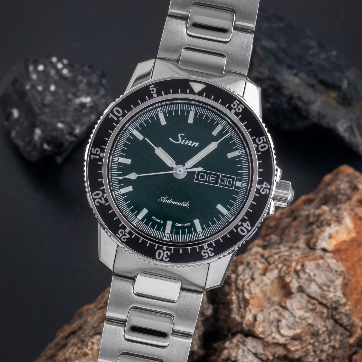 Sinn 104 104.0131 (Onbekend (willekeurig serienummer)) - Groen wijzerplaat 41mm Staal (3/8)