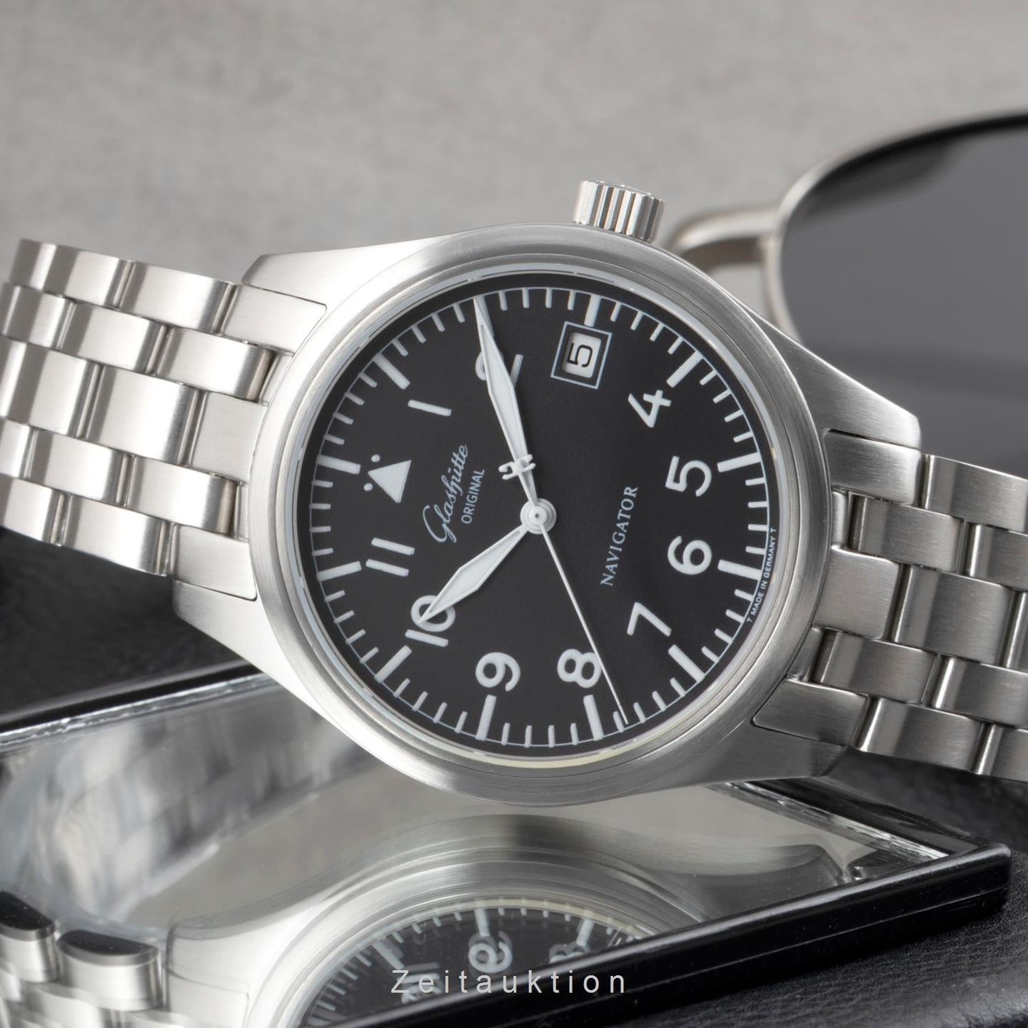 Glashütte Original Navigator 1-10-33-07-07-04 - (2/8)