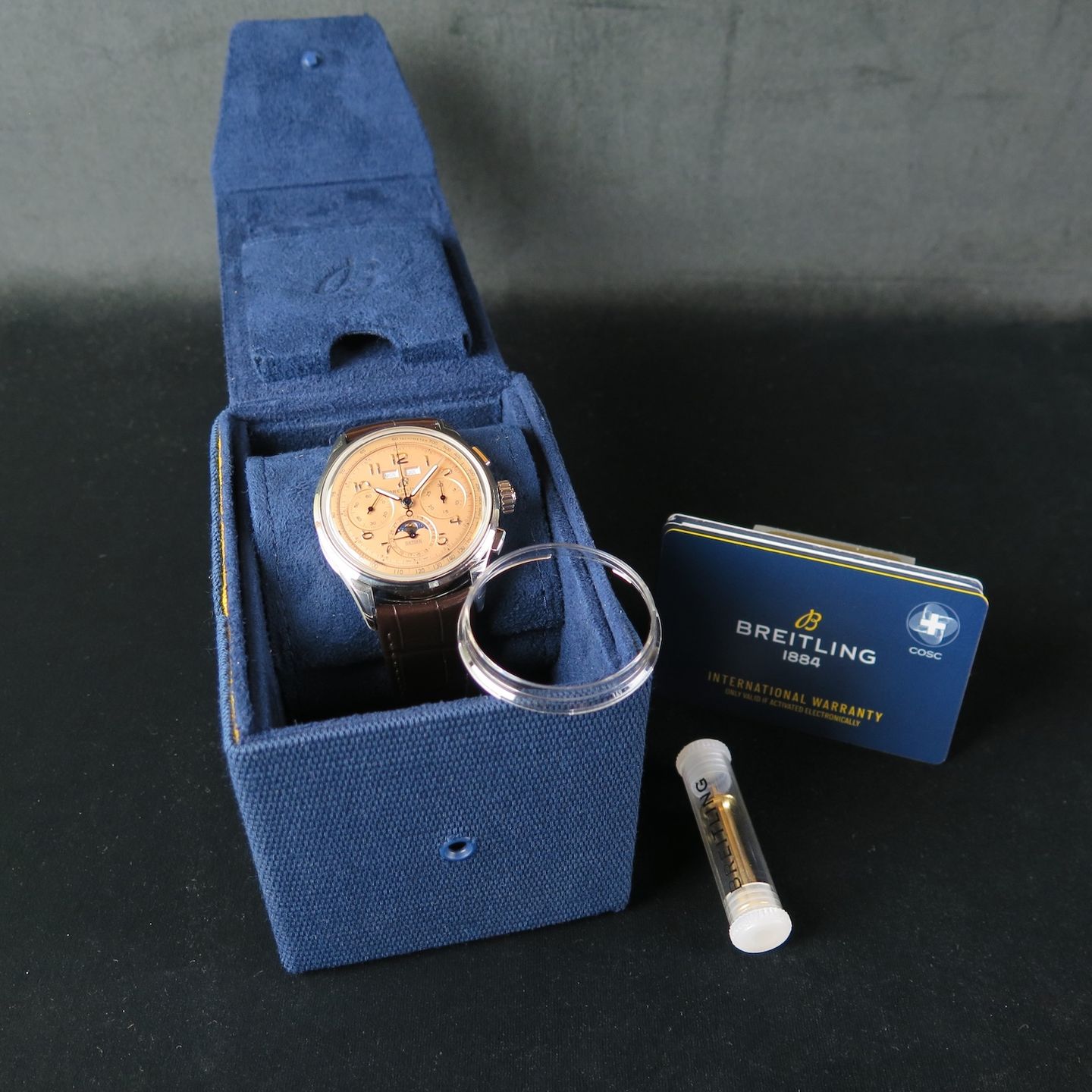 Breitling Premier B25 AB2510201K1P1 (2024) - Red dial 42 mm Steel case (8/8)