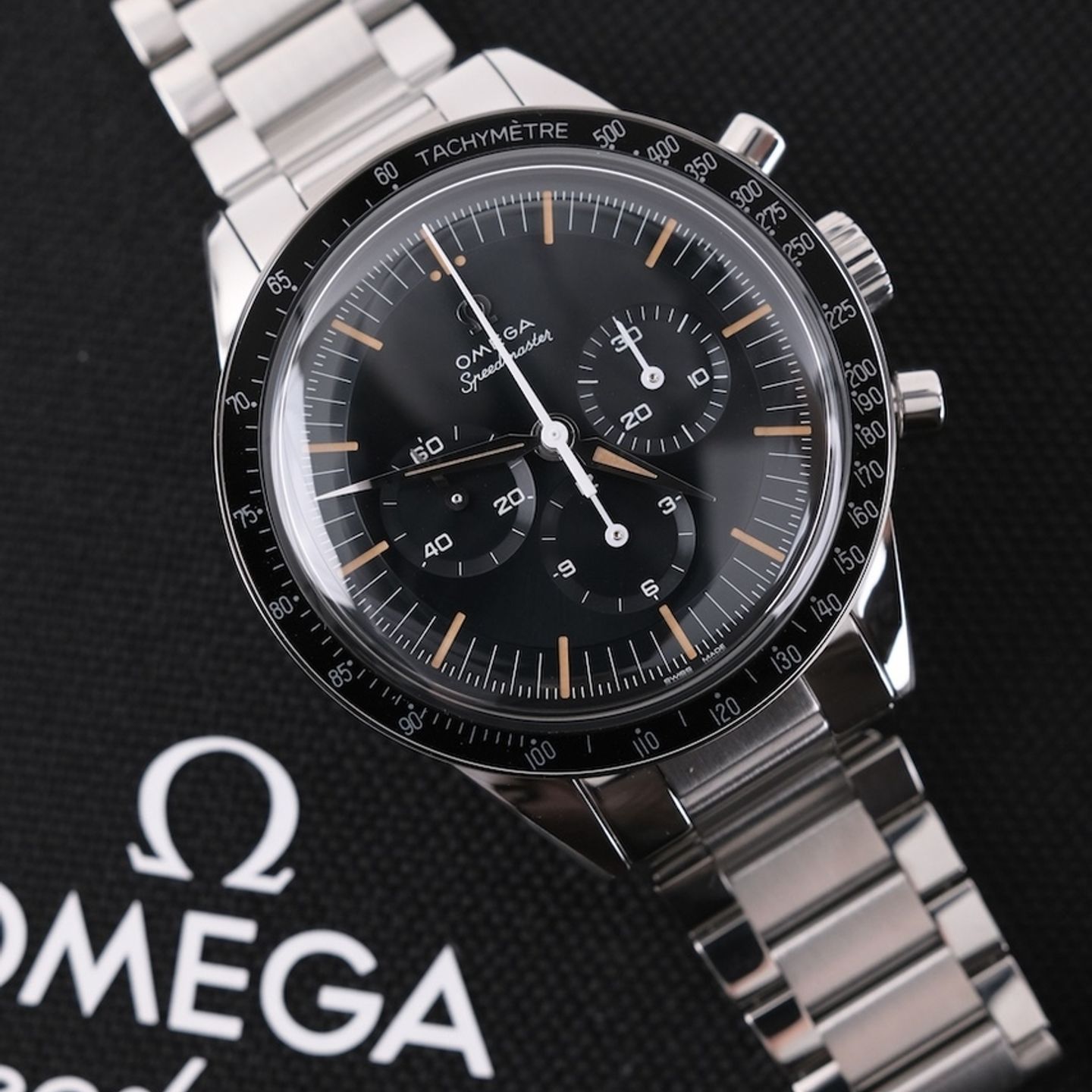 Omega Speedmaster 310.30.40.50.06.001 - (1/8)