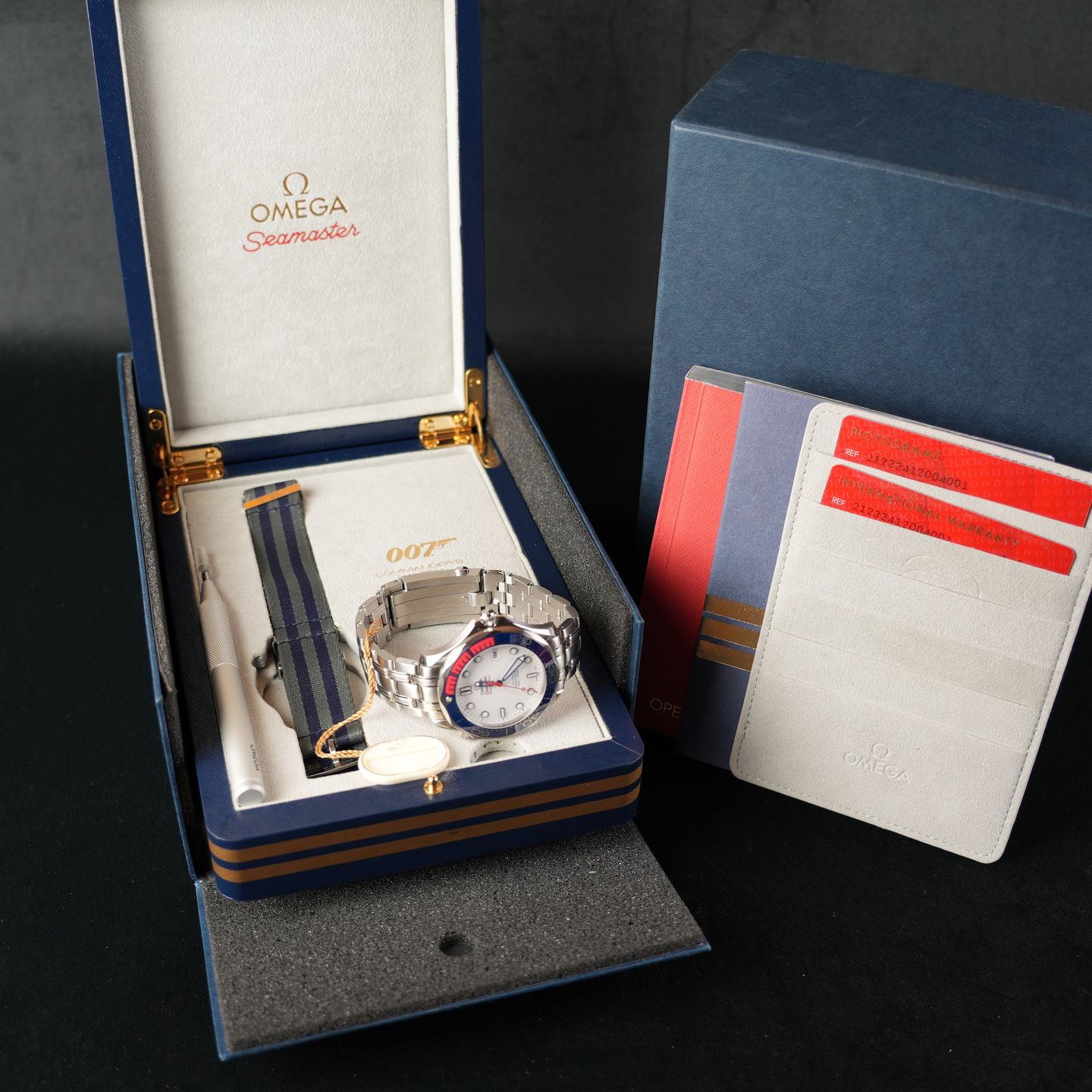 Omega Seamaster Diver 300 M 212.32.41.20.04.001 (2020) - White dial 41 mm Steel case (8/8)