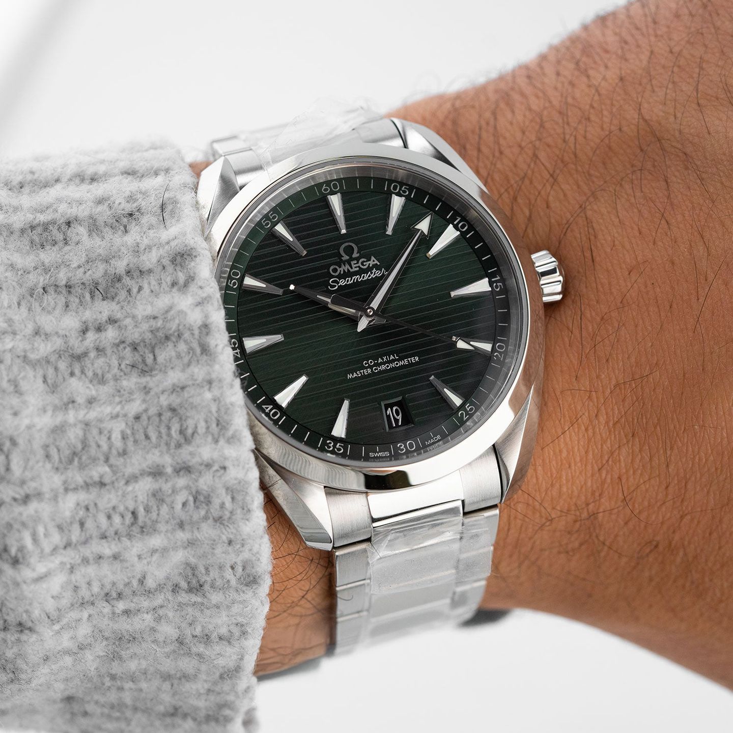Omega Seamaster Aqua Terra 220.10.41.21.10.001 (2025) - Green dial 41 mm Steel case (7/8)
