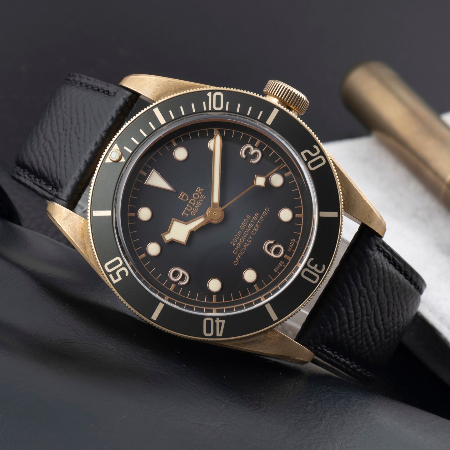 Tudor Black Bay Bronze 79250BA (Onbekend (willekeurig serienummer)) - Grijs wijzerplaat 43mm Brons (2/8)