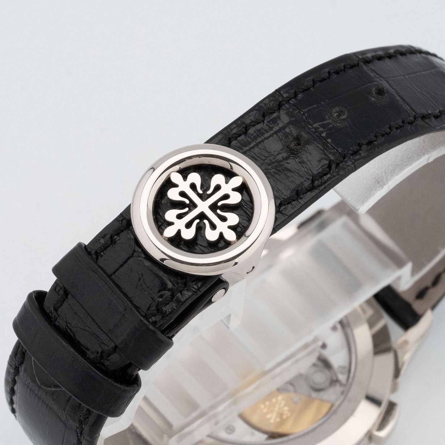 Patek Philippe World Time 5230G-001 (Unknown (random serial)) - Grey dial 39 mm White Gold case (5/6)