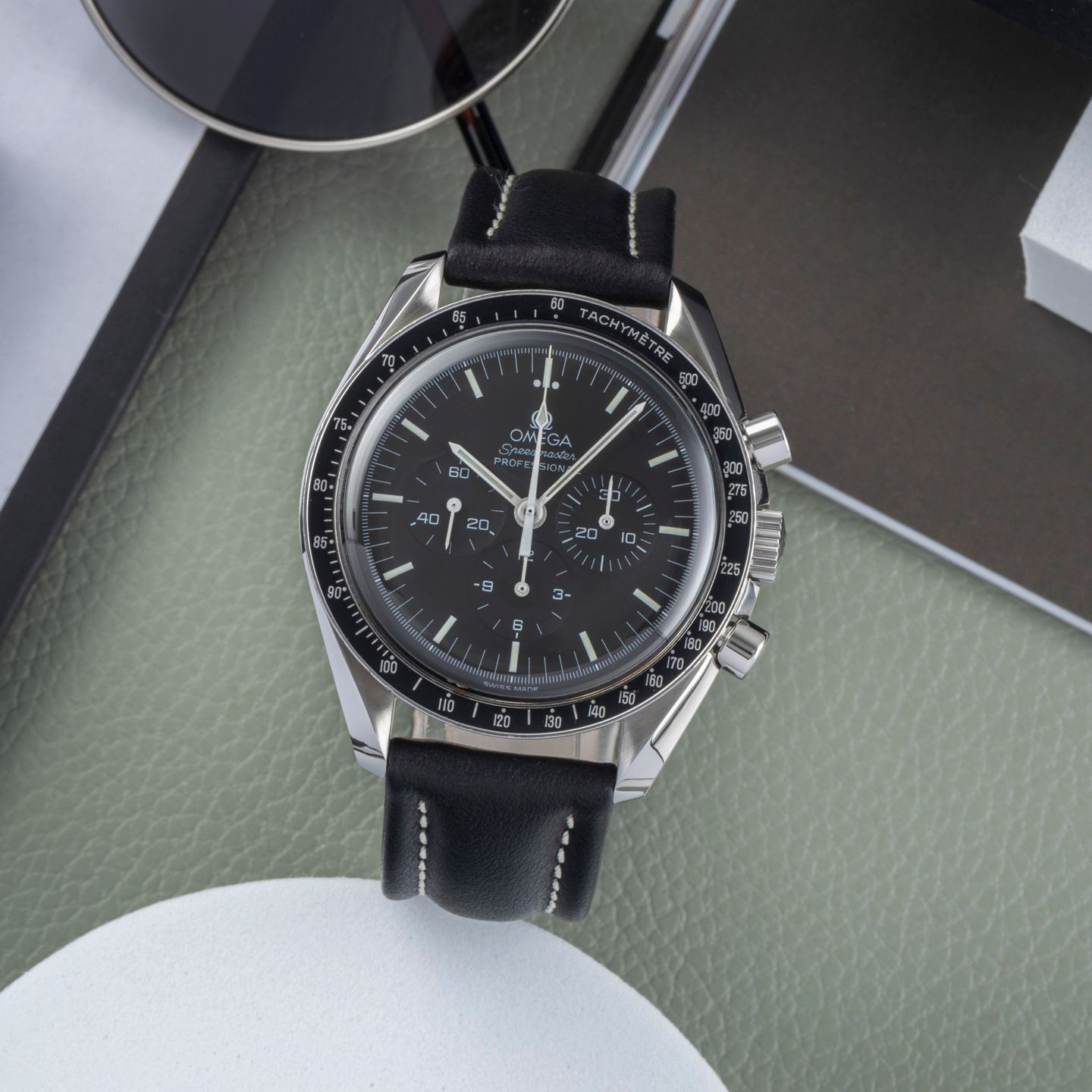 Omega Speedmaster Professional Moonwatch 3572.50.00 (2000) - Zwart wijzerplaat 42mm Staal (1/8)