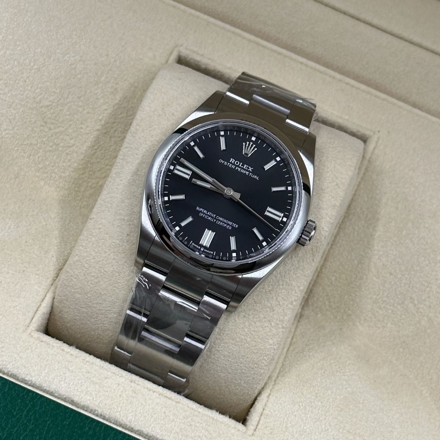 Rolex Oyster Perpetual 36 126000 - (8/8)