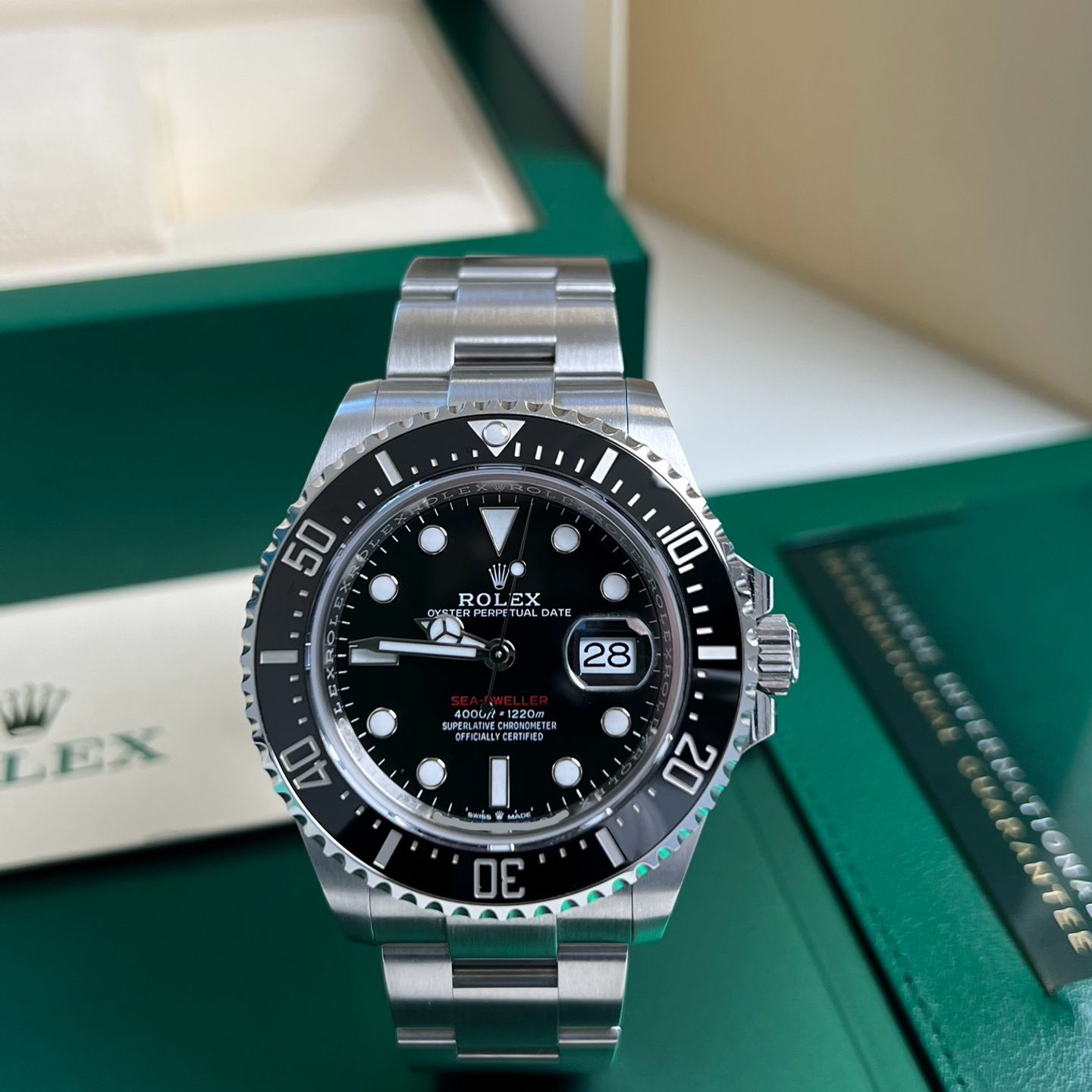 Rolex Sea-Dweller 126600 (2023) - Zwart wijzerplaat 43mm Staal (2/5)