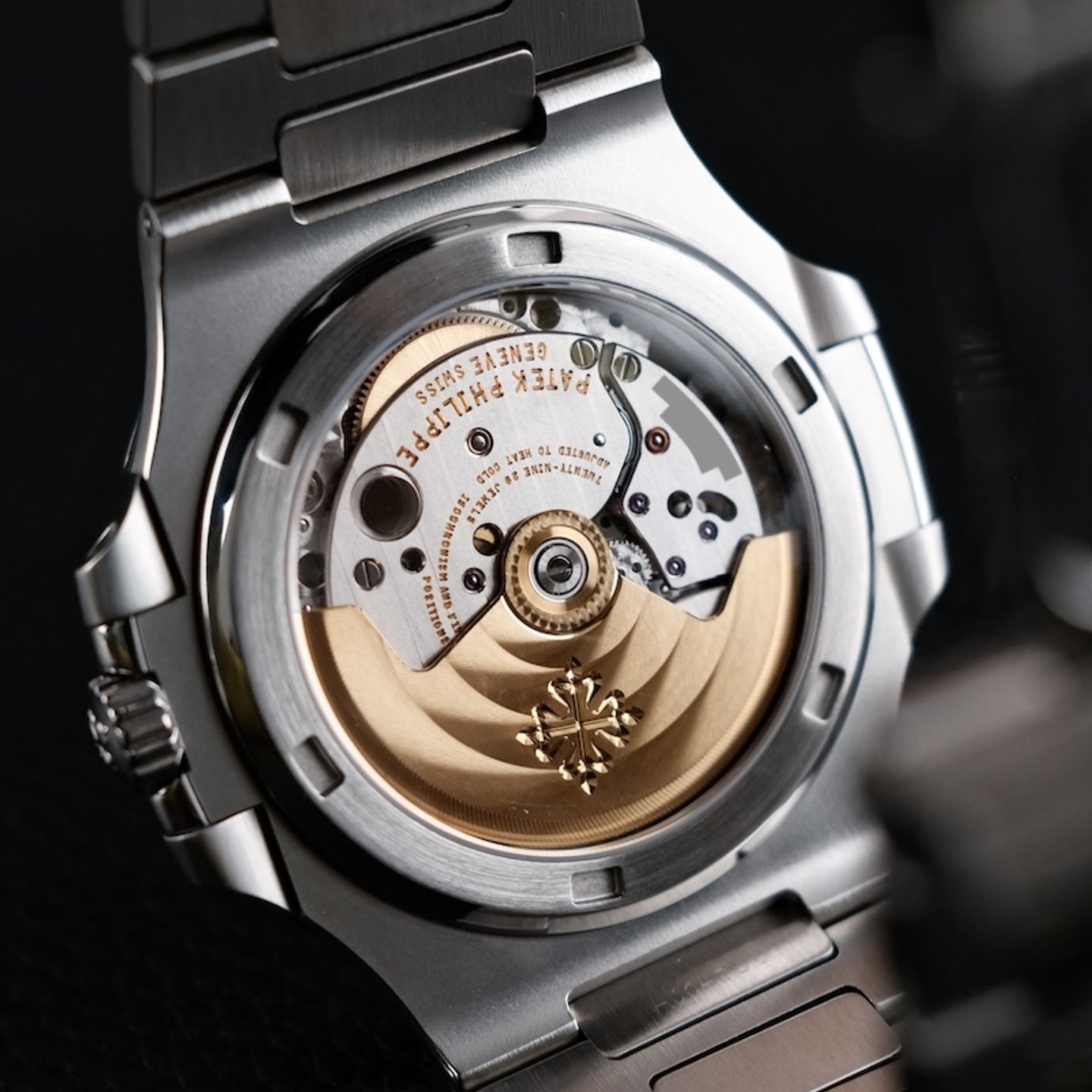 Patek Philippe Nautilus 5711 (Unknown (random serial)) - Blue dial 40 mm Steel case (3/8)