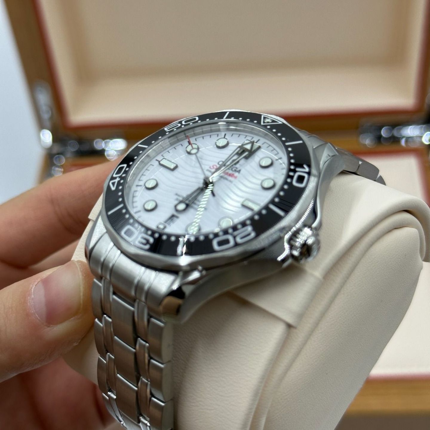 Omega Seamaster Diver 300 M 210.30.42.20.04.001 (2023) - Wit wijzerplaat 42mm Staal (8/8)