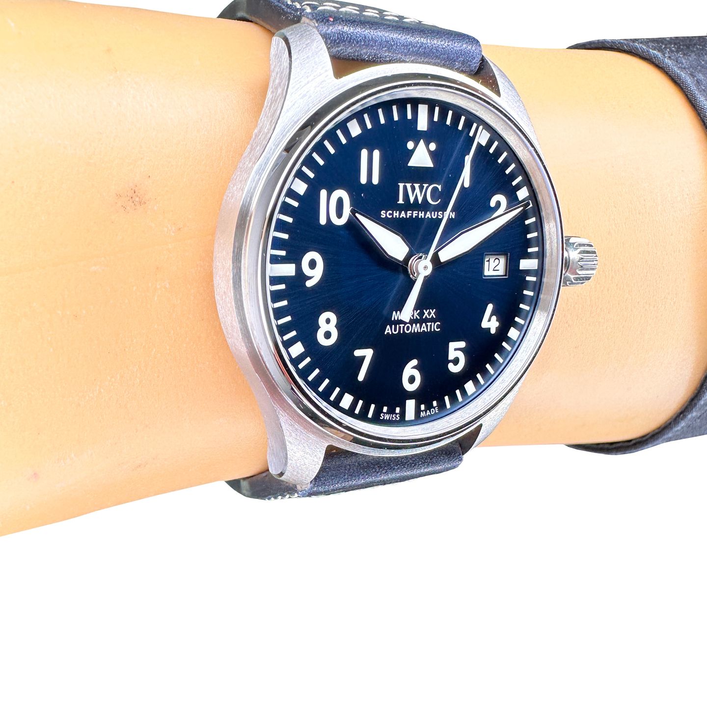 IWC Pilot Mark IW328203 (2024) - Blauw wijzerplaat 40mm Staal (6/8)