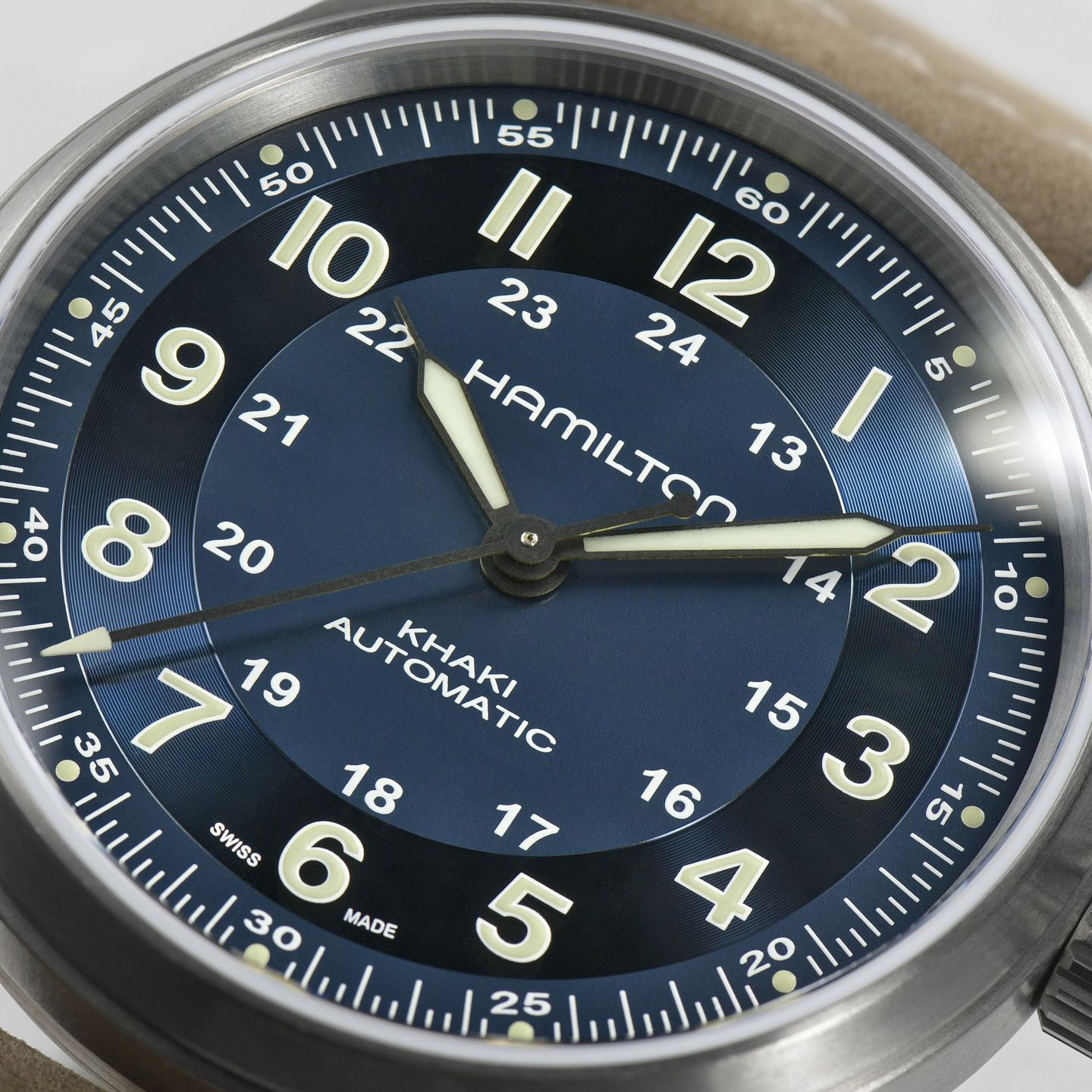 Hamilton Khaki Field Titanium H70545540 (2024) - Blauw wijzerplaat 42mm Staal (4/6)