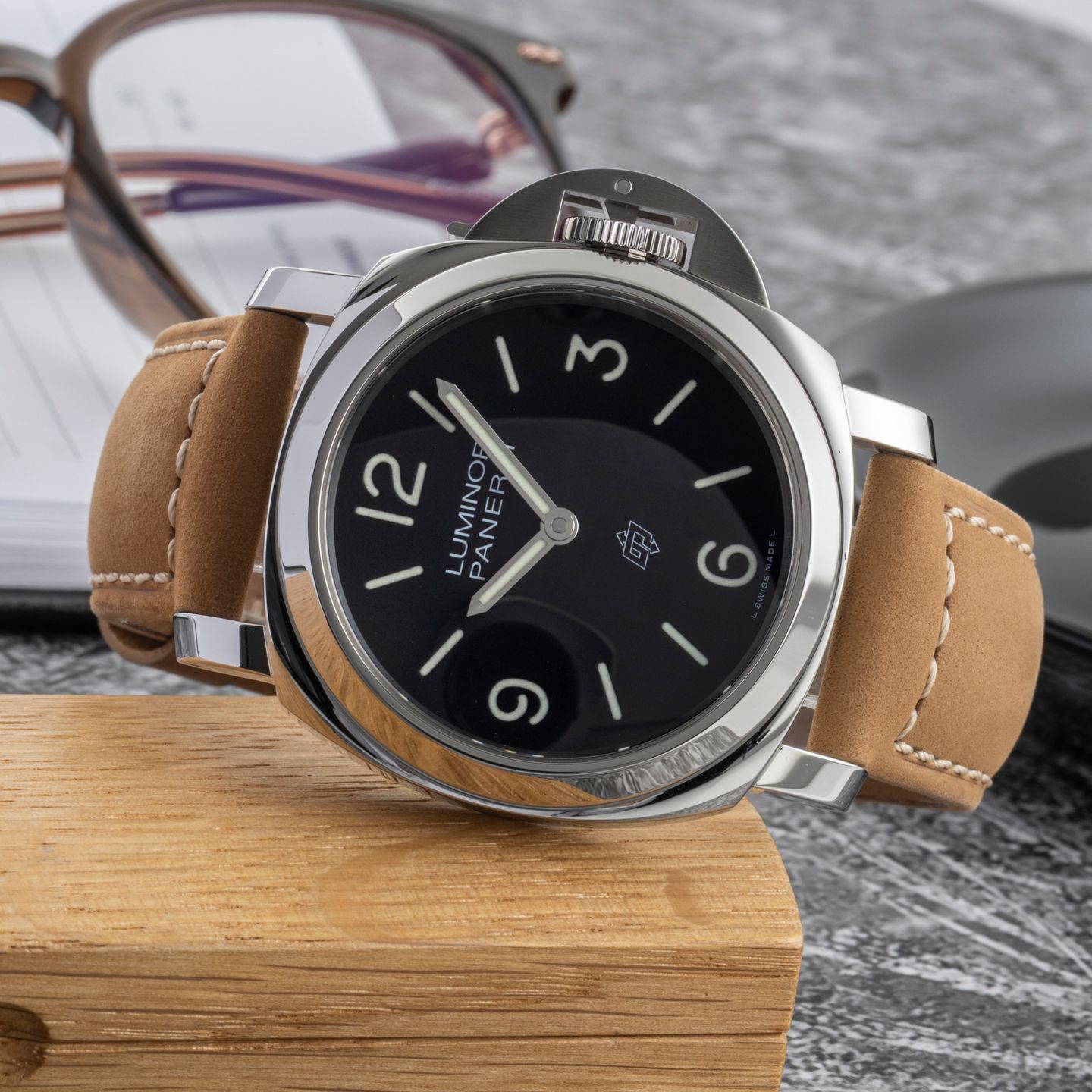 Panerai Luminor Base Logo PAM01086 (Unknown (random serial)) - Black dial 44 mm Steel case (2/8)
