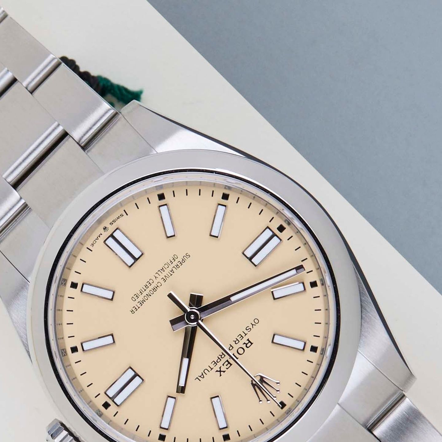 Rolex Oyster Perpetual 41 134300 (2026) - Beige wijzerplaat 41mm Staal (4/8)