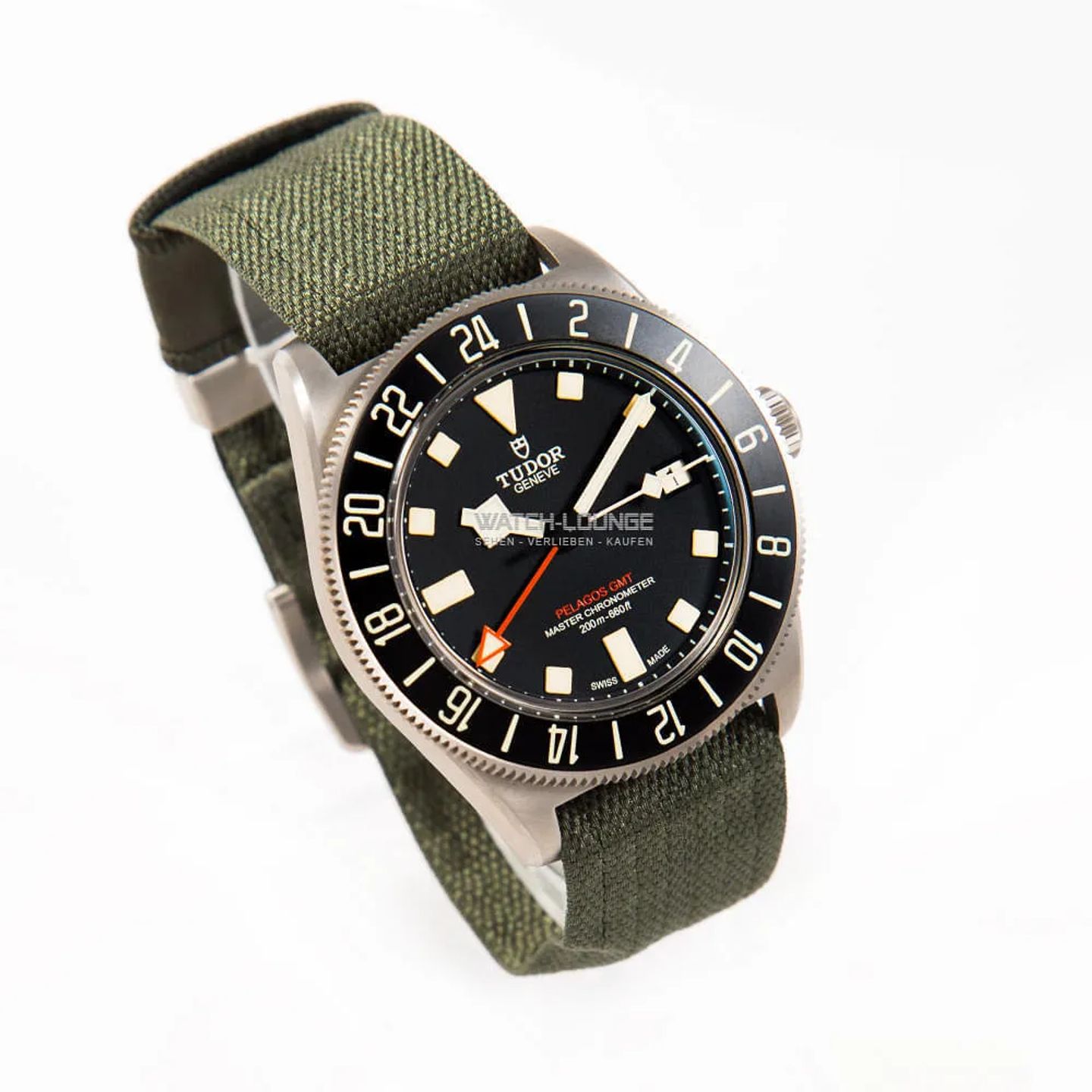 Tudor Pelagos 2542G257NU (2025) - Black dial 42 mm Titanium case (4/8)