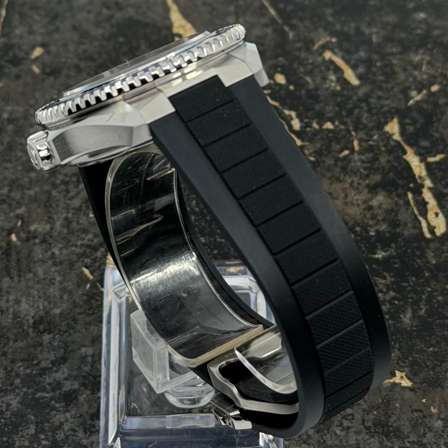 Omega Seamaster Planet Ocean 217.32.42.21.01.002 - (6/8)