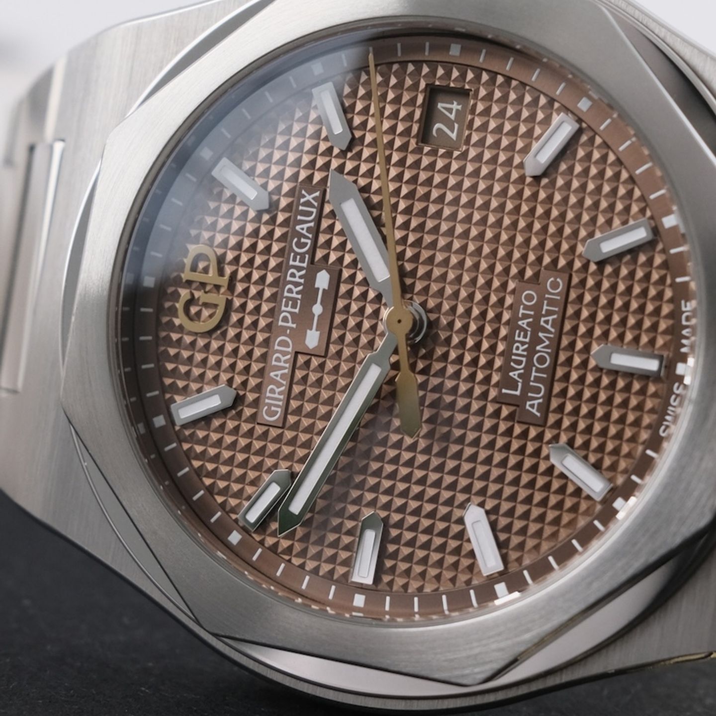 Girard-Perregaux Laureato 81005-11-3154-1CM - (5/8)