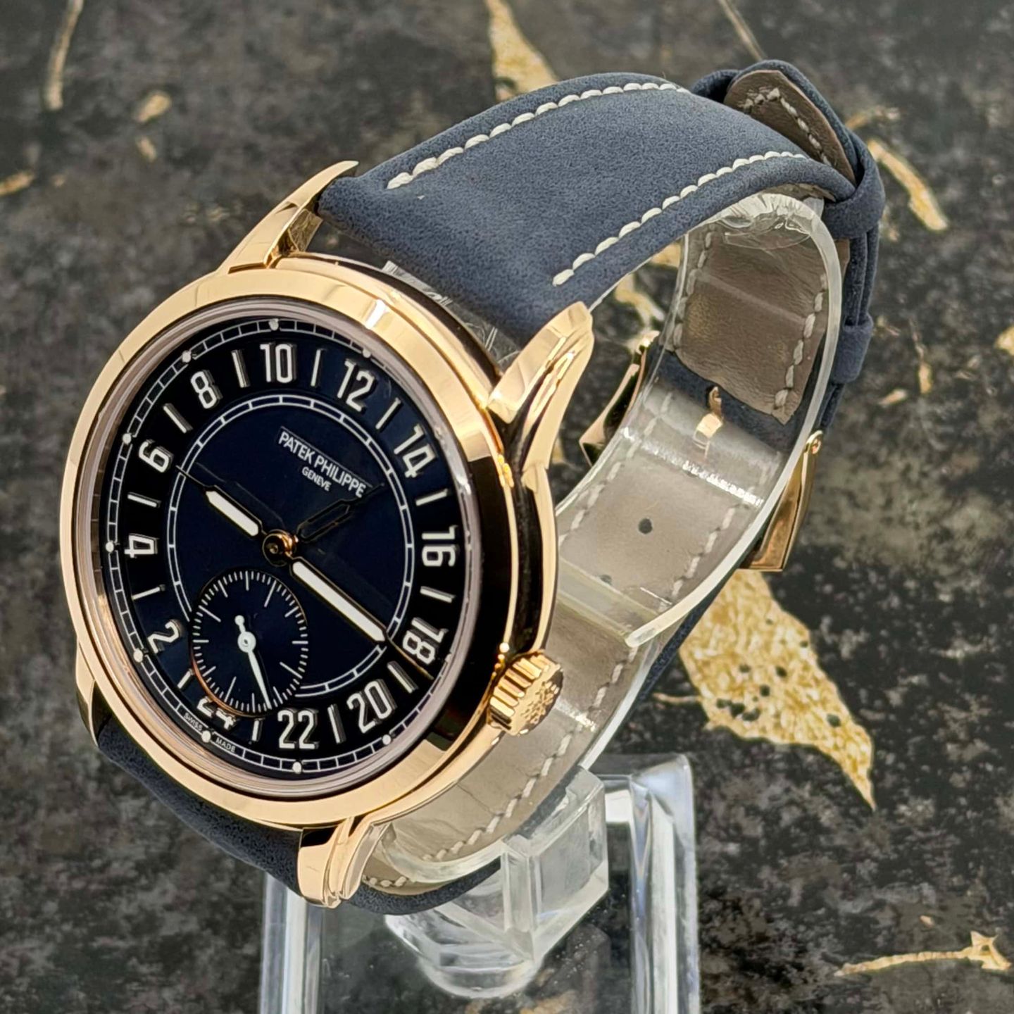 Patek Philippe Calatrava 5224R-001 - (4/8)