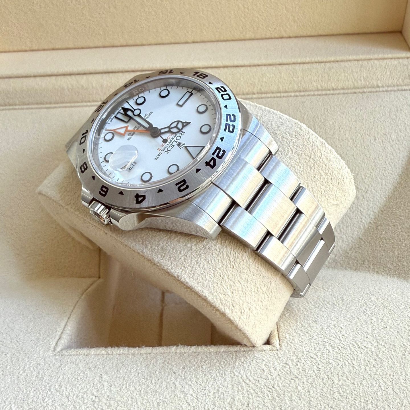 Rolex Explorer II 216570 (2012) - Wit wijzerplaat 42mm Staal (5/7)