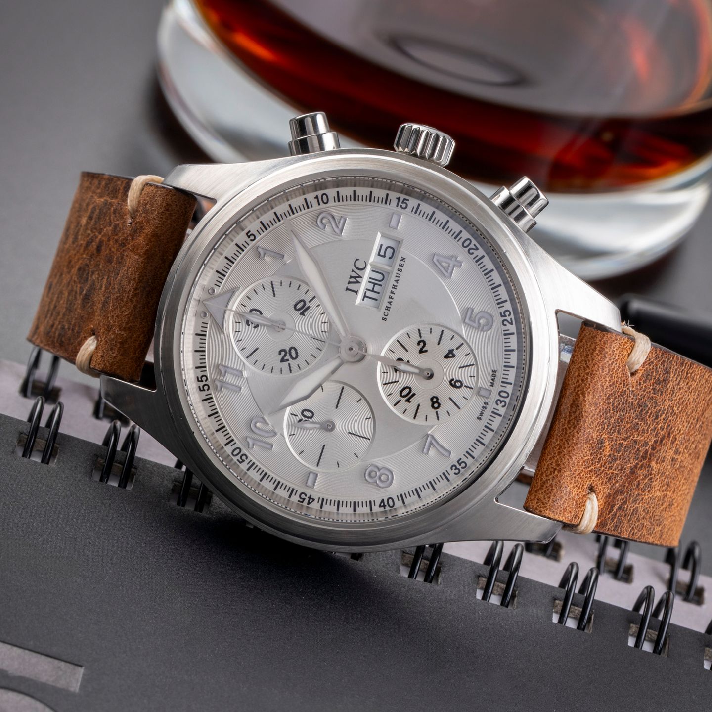 IWC Pilot Spitfire Chronograph IW371702 (2010) - Silver dial 42 mm Steel case (2/8)