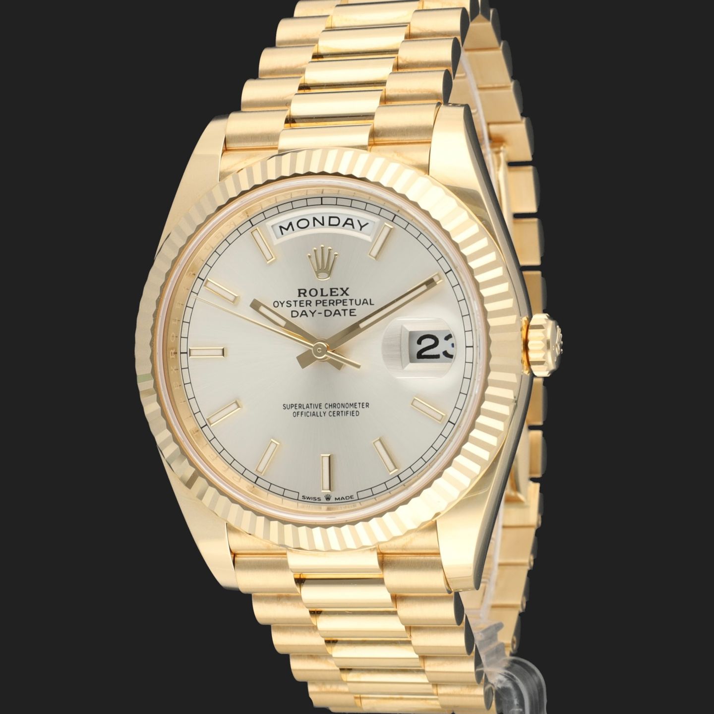 Rolex Day-Date 40 228238 (2023) - Silver dial 40 mm Yellow Gold case (1/8)