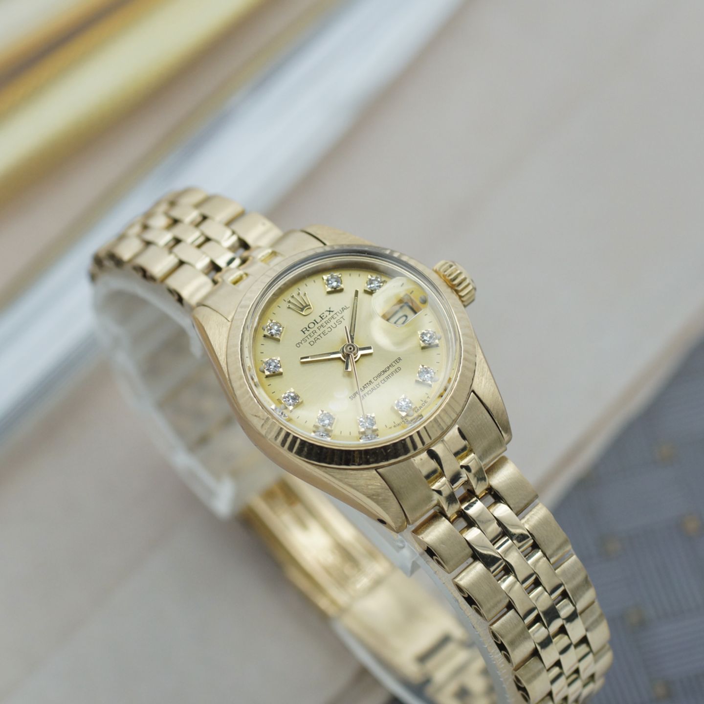 Rolex Lady-Datejust 6916 (1982) - Champagne dial 26 mm Yellow Gold case (1/8)