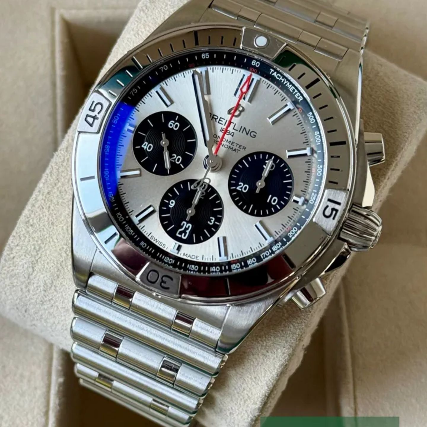 Breitling Chronomat 42 AB0134101G1A1 (2021) - Silver dial 42 mm Steel case (3/7)