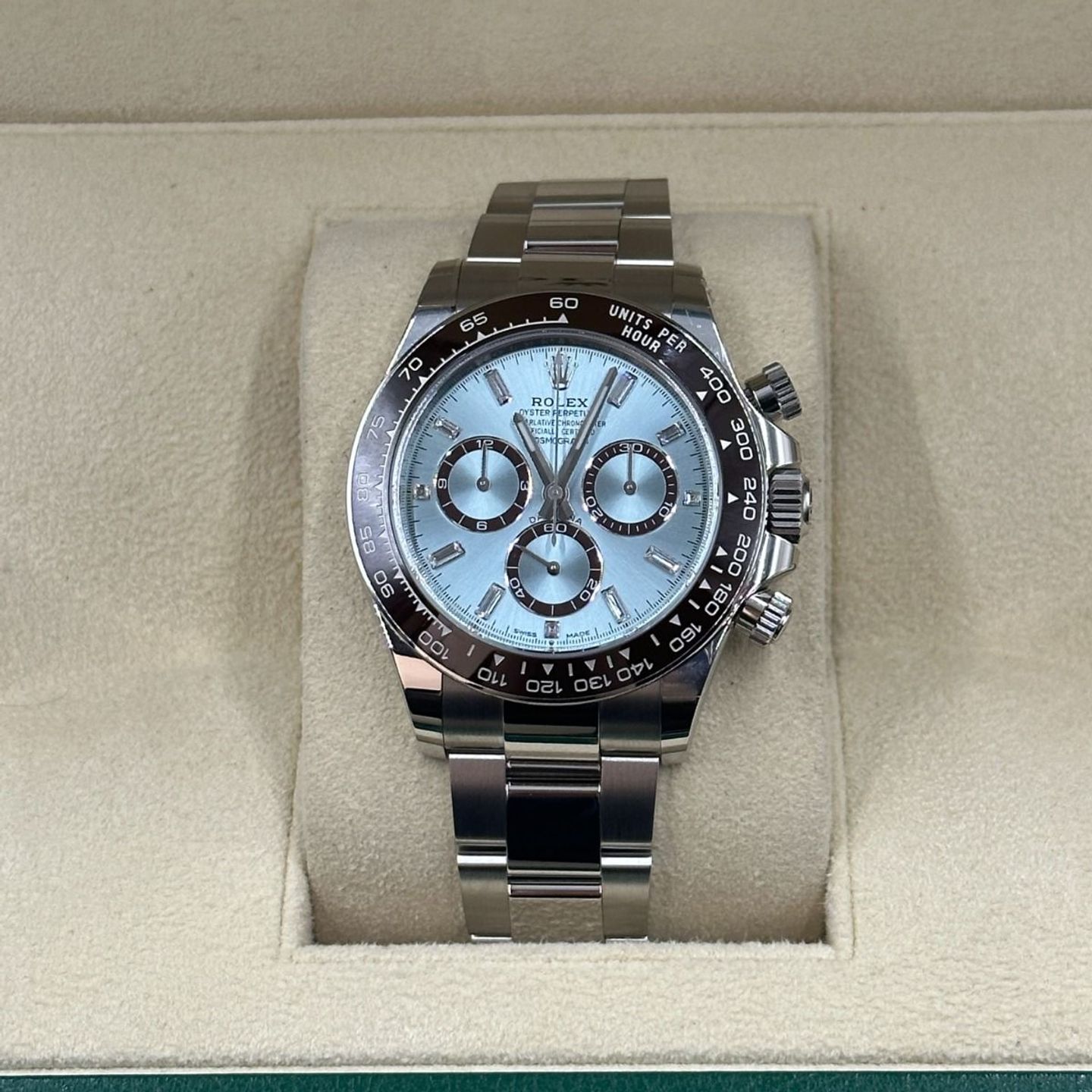 Rolex Daytona 126506 (2024) - Blue dial 40 mm Platinum case (5/8)