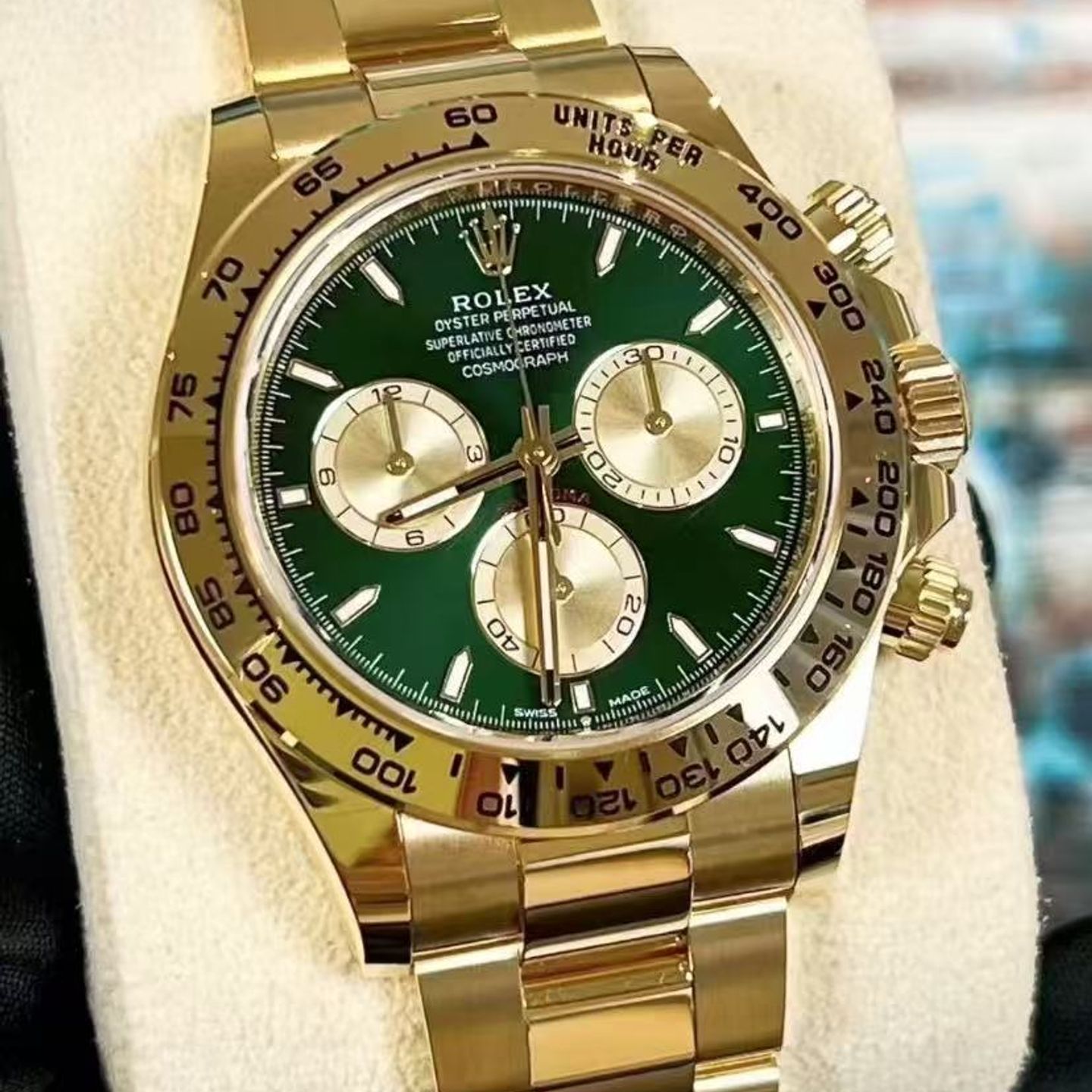 Rolex Daytona 126508 - (2/2)
