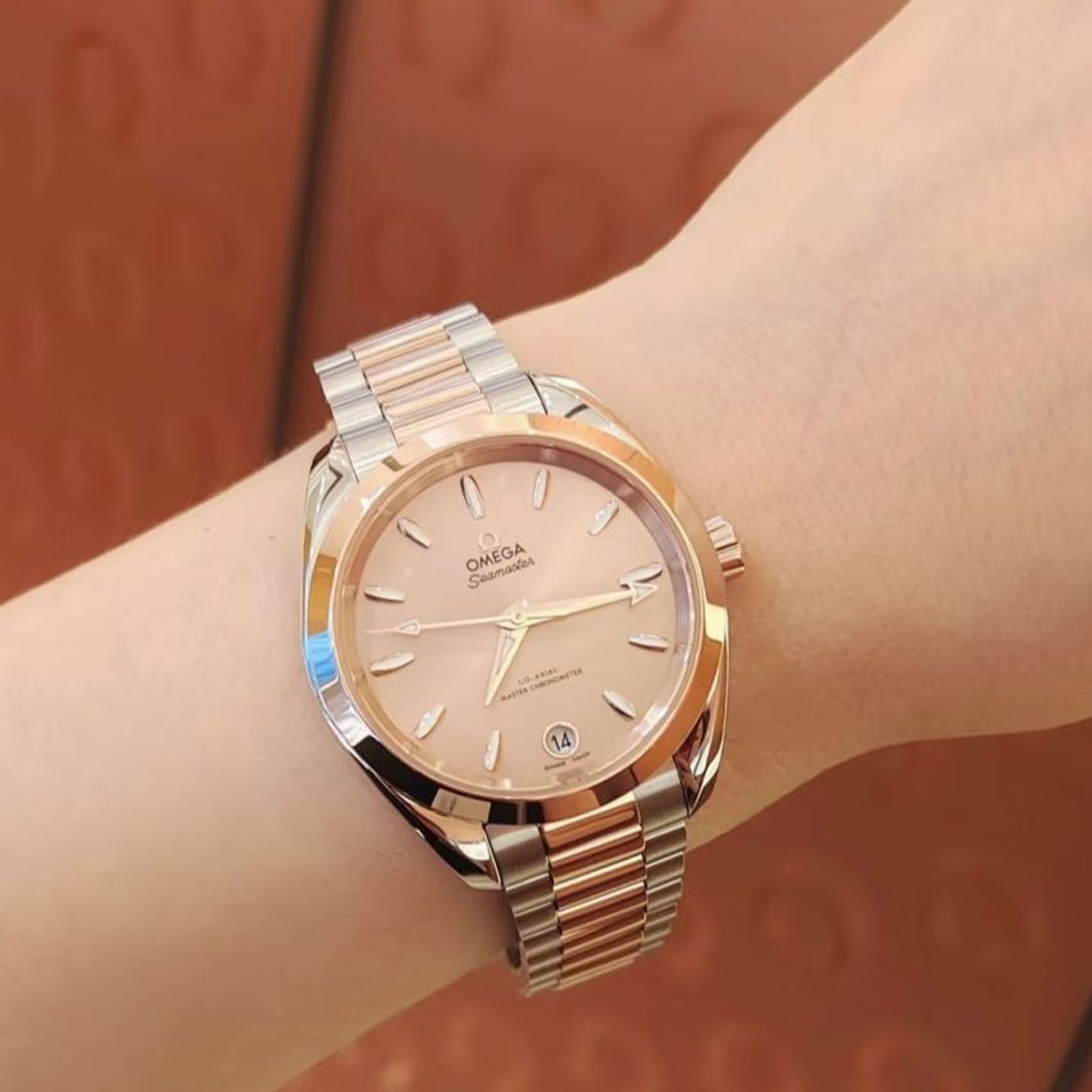 Omega Seamaster Aqua Terra 220.20.38.20.09.001 - (1/3)