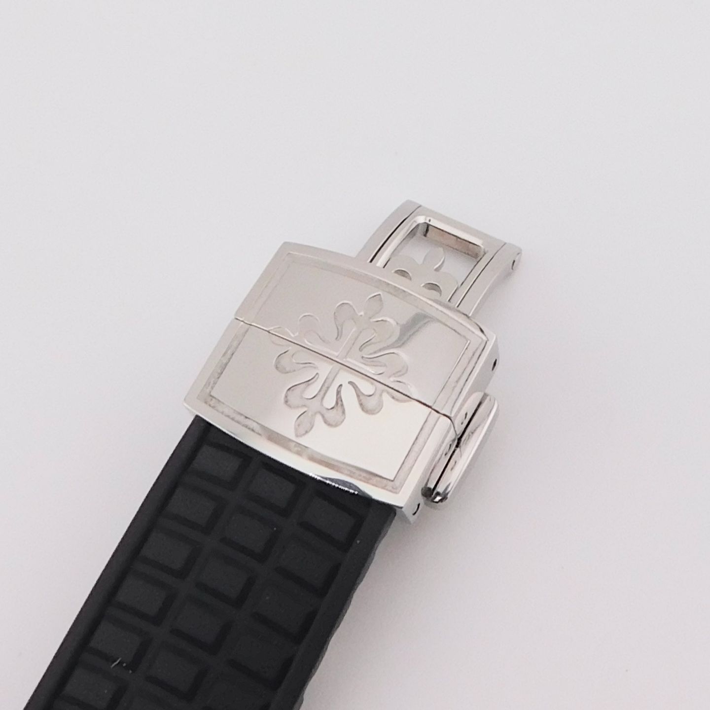 Patek Philippe Aquanaut 5267/200A-001 (2025) - Zwart wijzerplaat 39mm Staal (4/5)