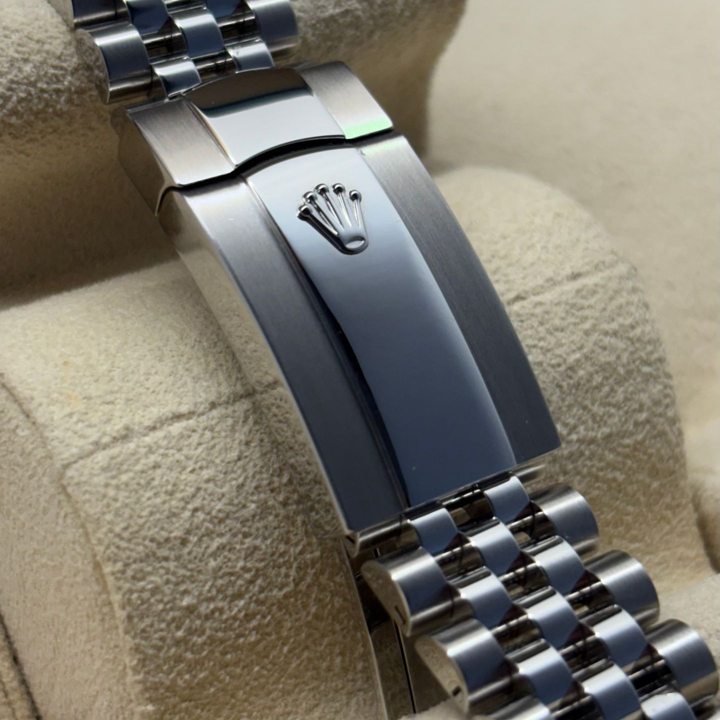 Rolex Datejust 41 126300 - (8/8)