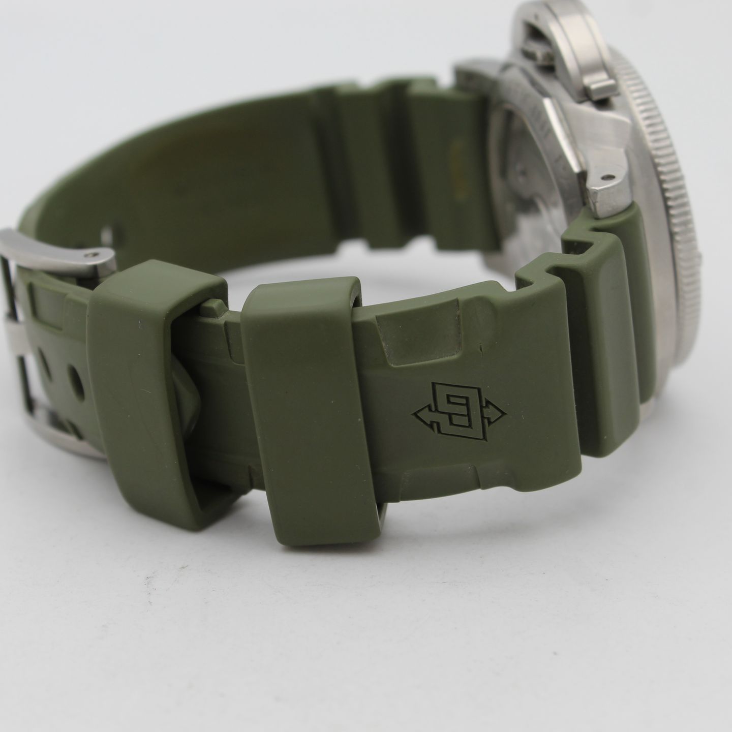 Panerai Luminor Submersible 1950 3 Days Automatic PAM00682 (2018) - Zwart wijzerplaat 42mm Staal (6/8)