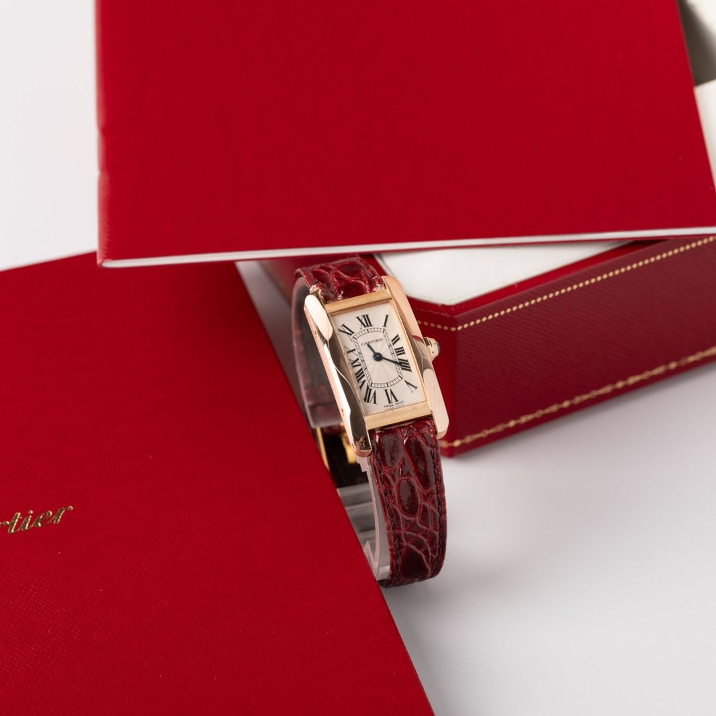 Cartier Tank Américaine W2607456 - (1/8)