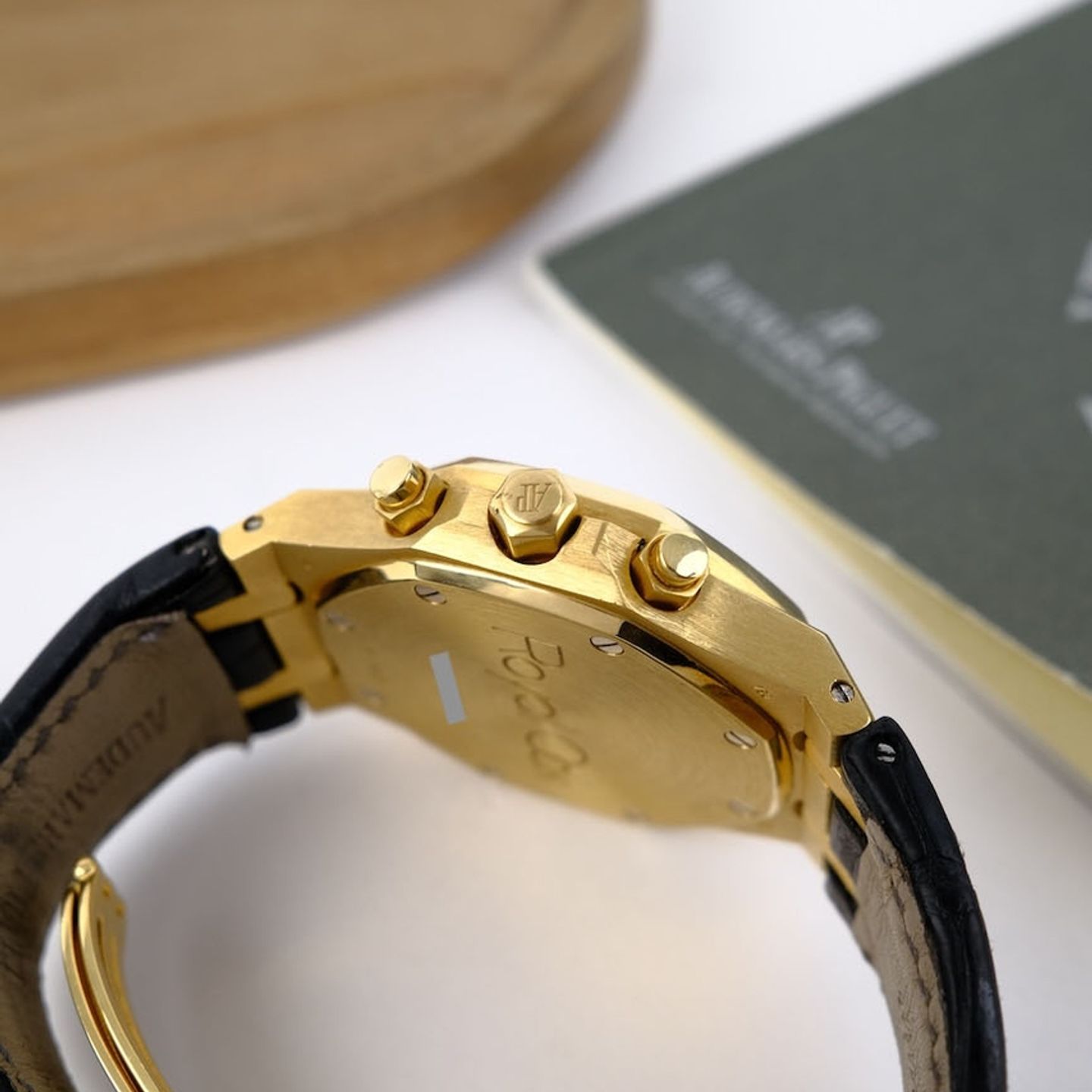 Audemars Piguet Royal Oak Chronograph 26022BA - (5/8)