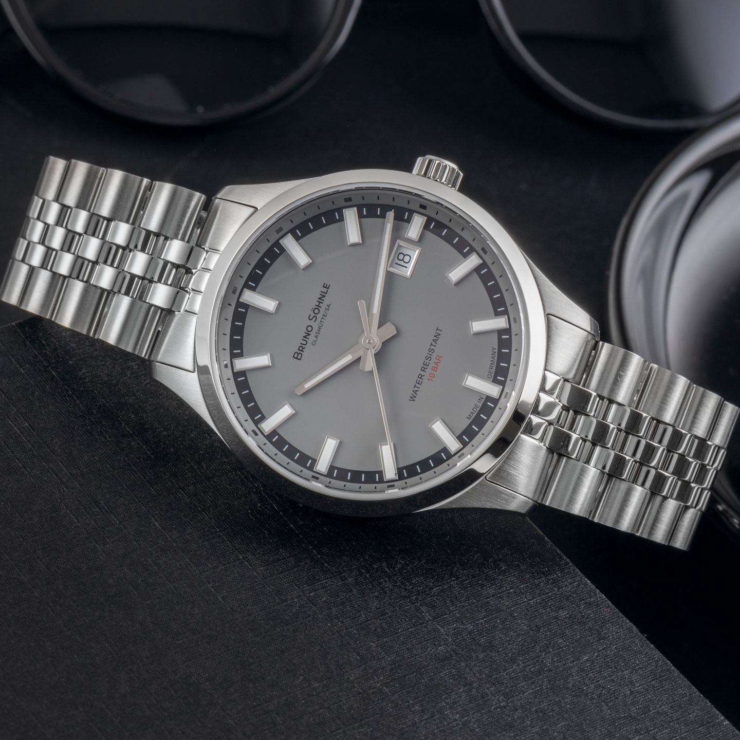 Unknown Unknown 17-12230-840 (2026) - (2/8)