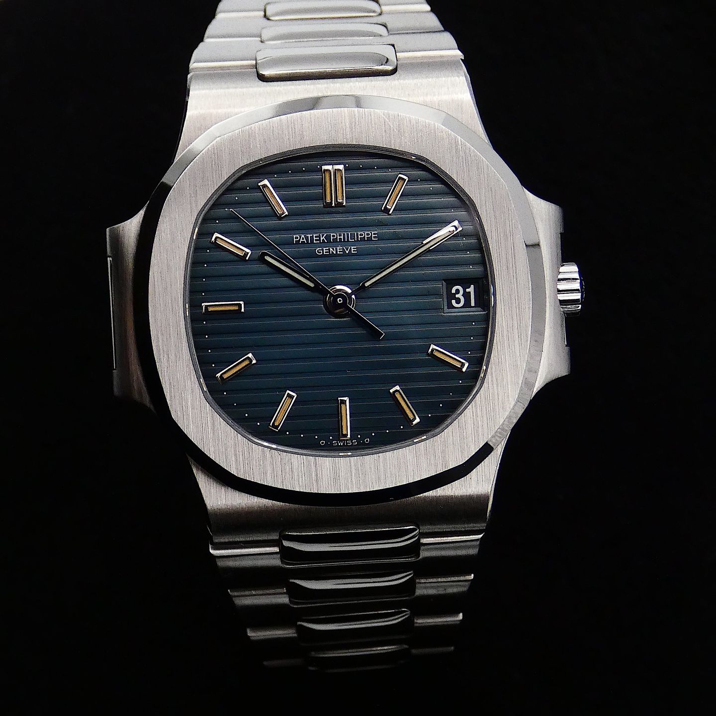 Patek Philippe Nautilus 3800 (1980) - Blue dial 37 mm Steel case (2/6)