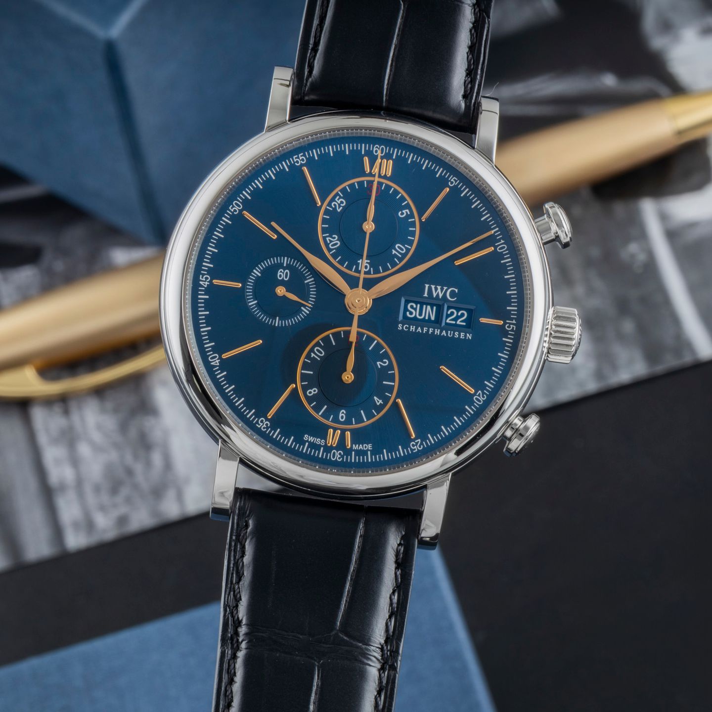 IWC Portofino Chronograph IW391036 (2021) - Silver dial 42 mm Steel case (3/8)