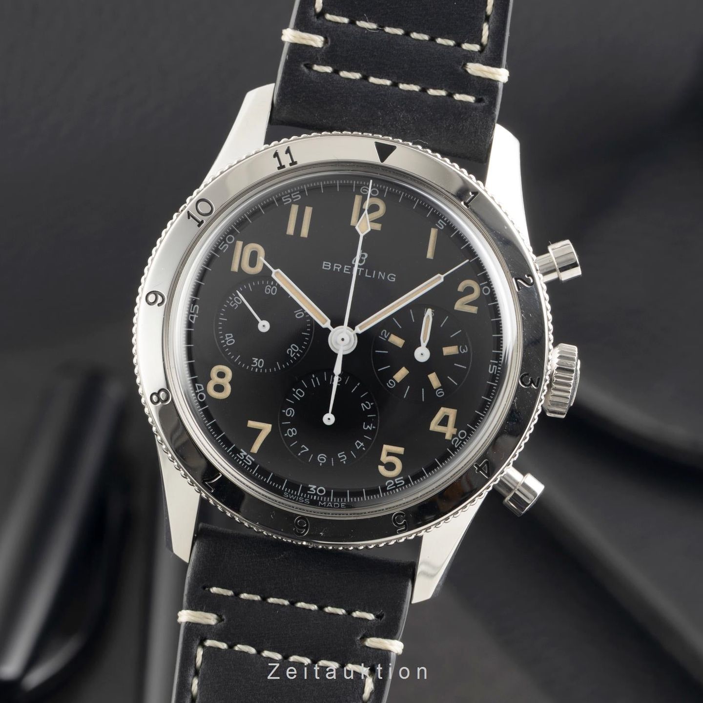 Breitling Aviator 8 AB0920131B1X1 - (1/8)